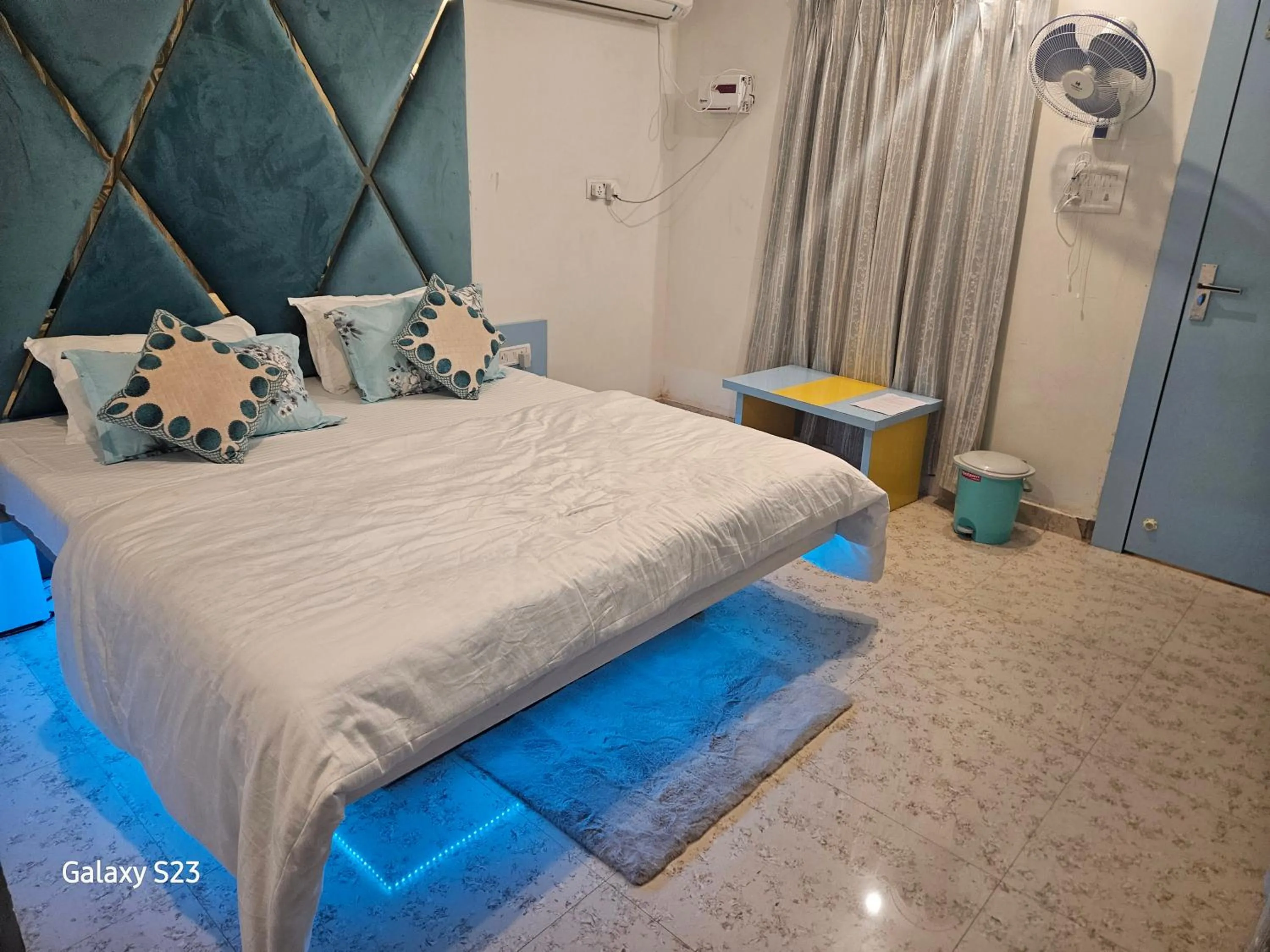 Suite with City View in Hotel Sunset