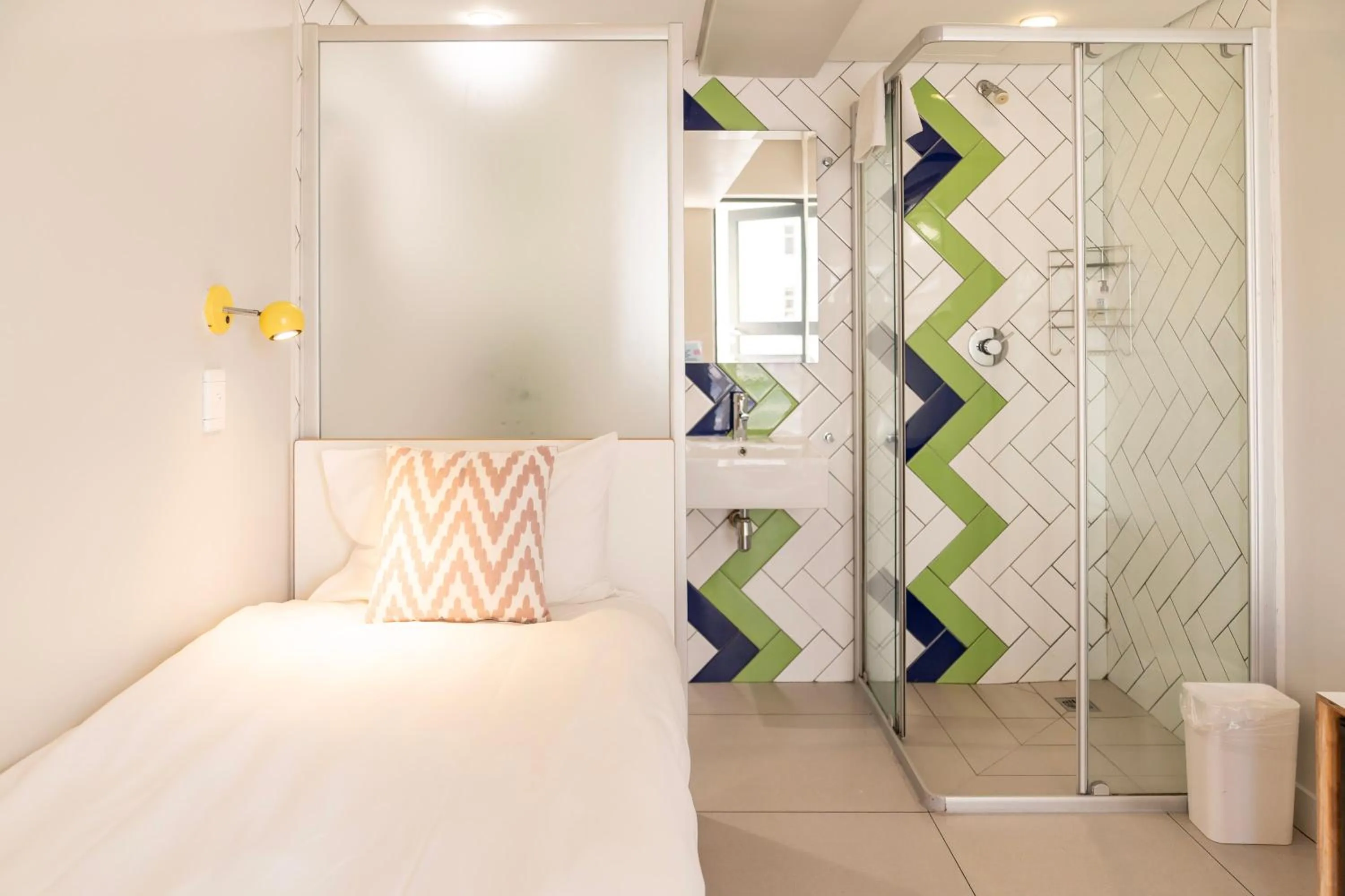 Single Room - single occupancy - Roof Top in Mojo Hotel & Market