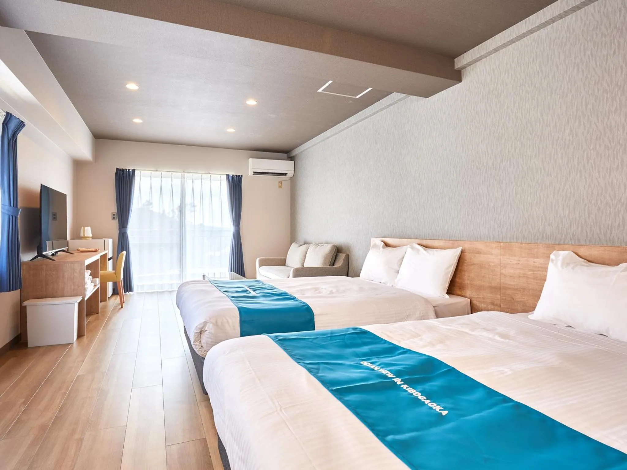 Double Room with Two Double Beds in Ocean View in Kibogaoka