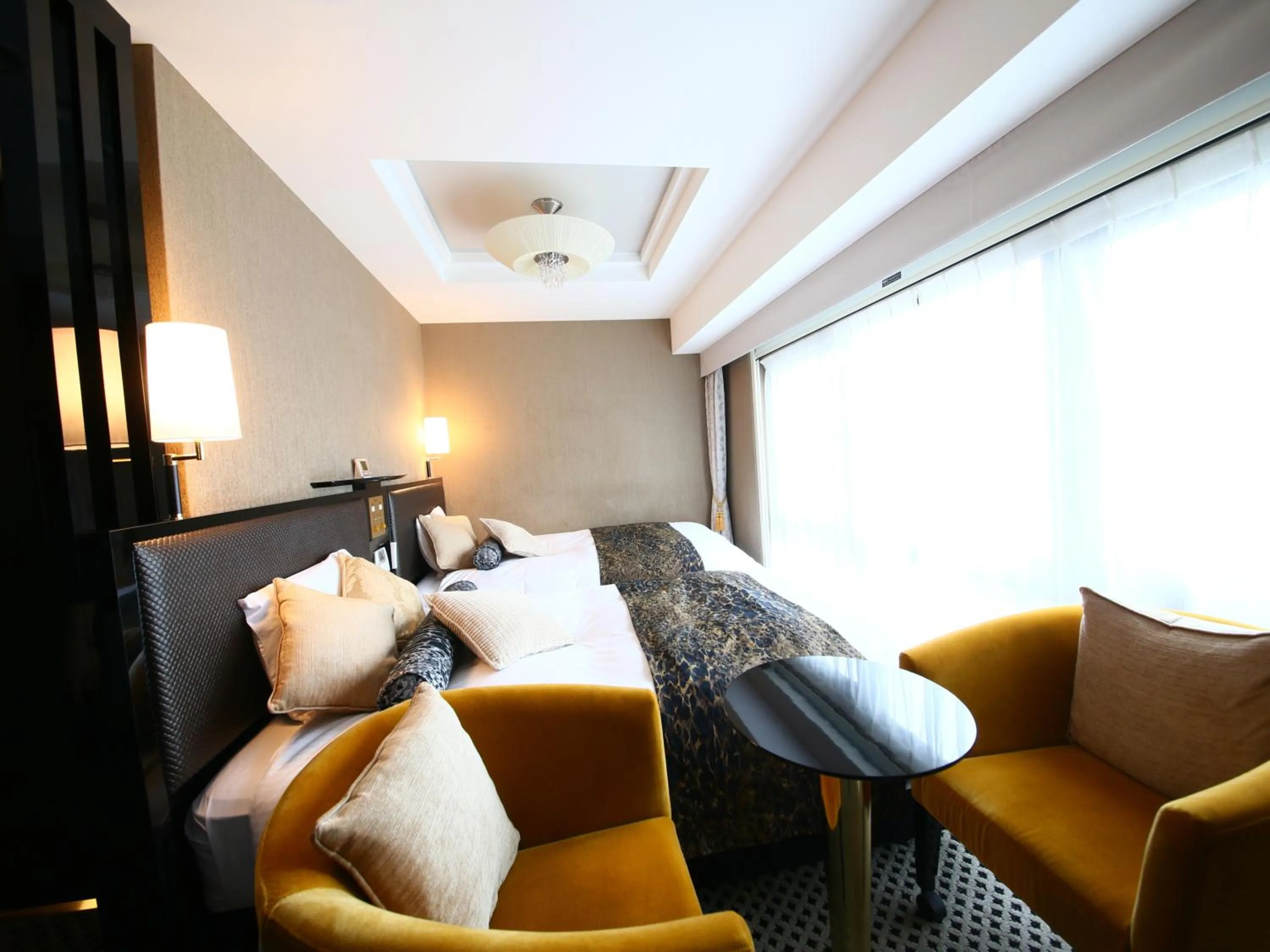 Deluxe Twin Room in APA Hotel Keisei Ueno Ekimae