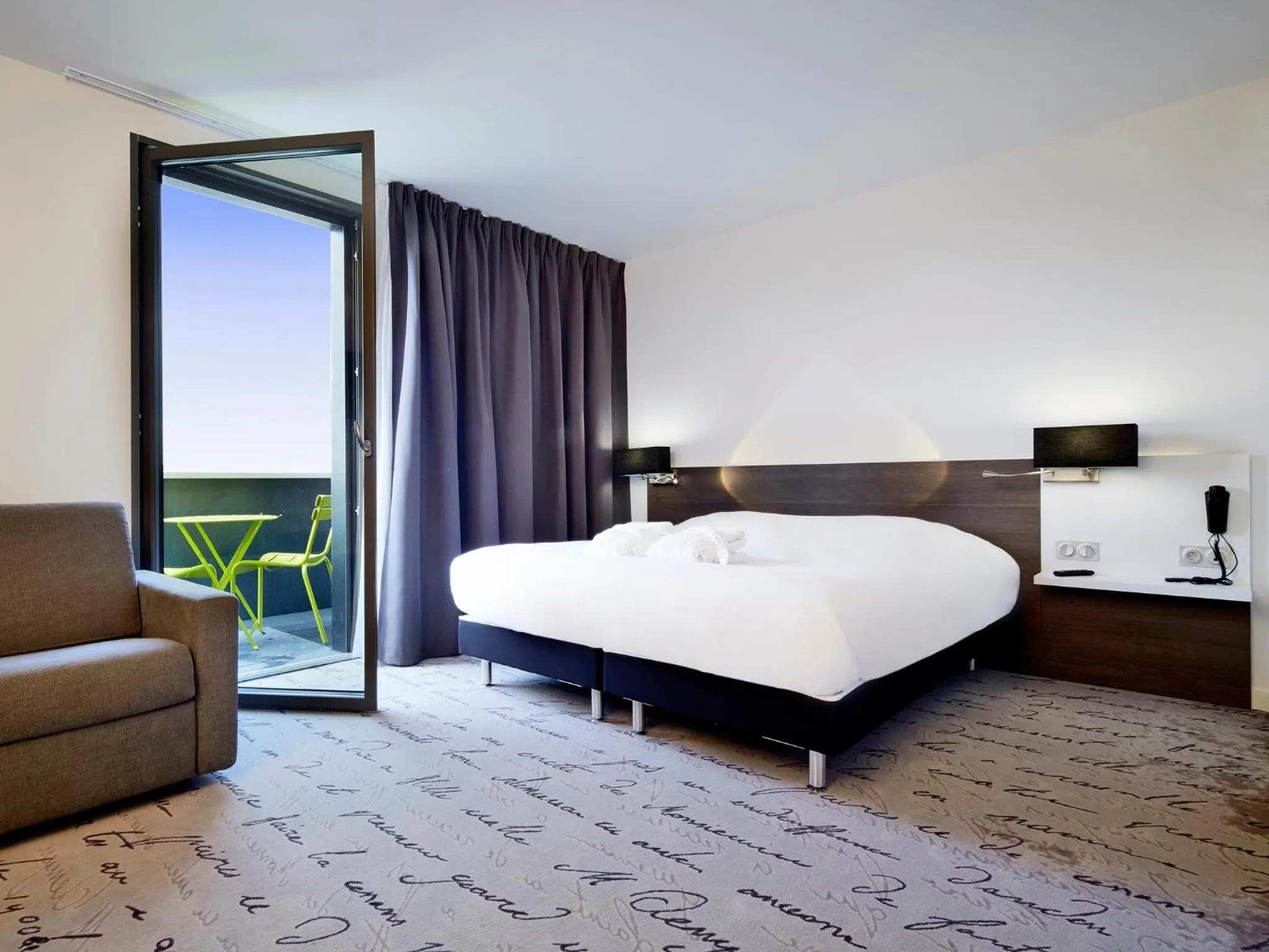 Quadruple Room in Kyriad Troyes Centre