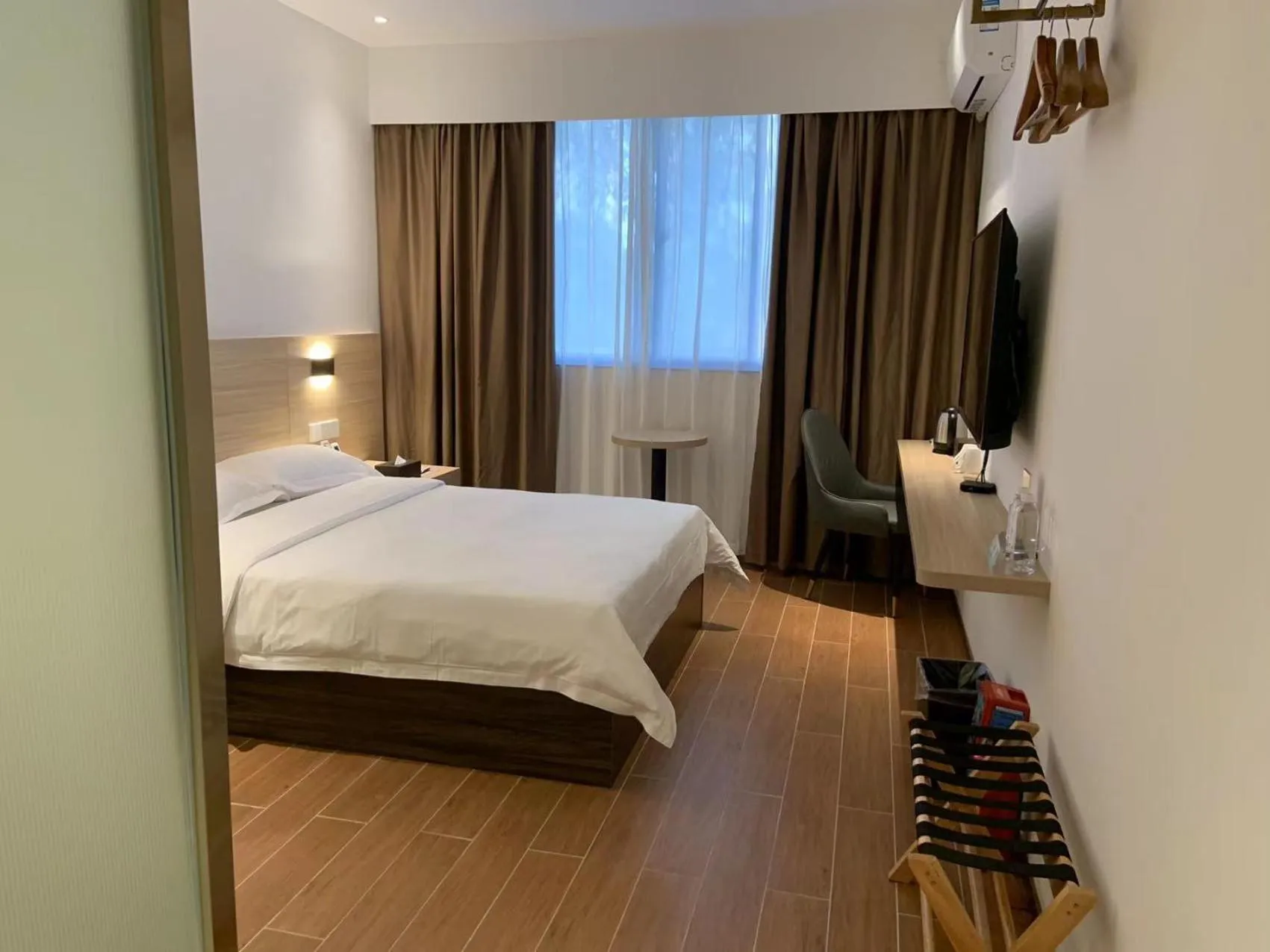 Standard Queen Room in Guangzhou Fangyuan Hotel