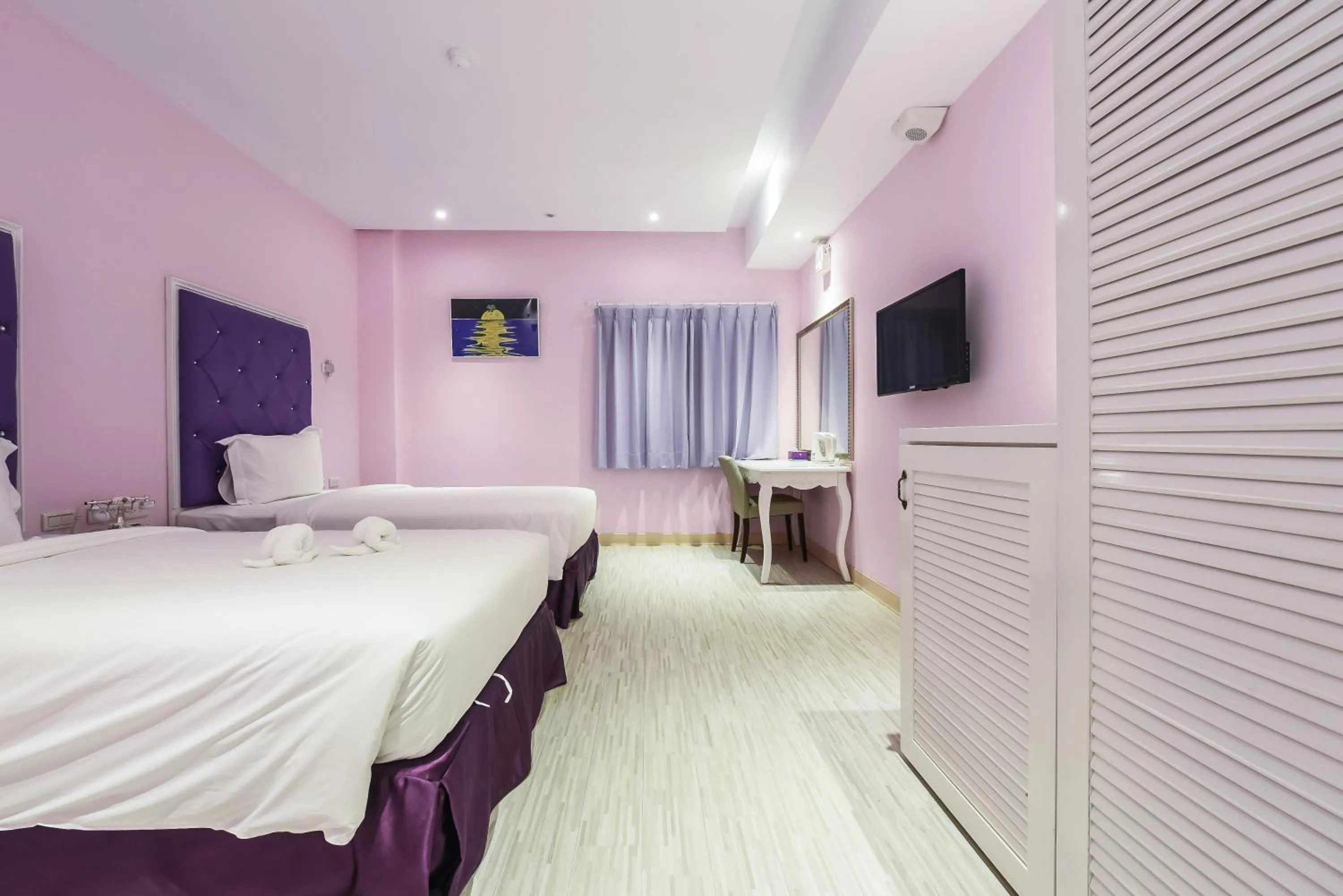 Standard Twin Room in Lion King Hotel