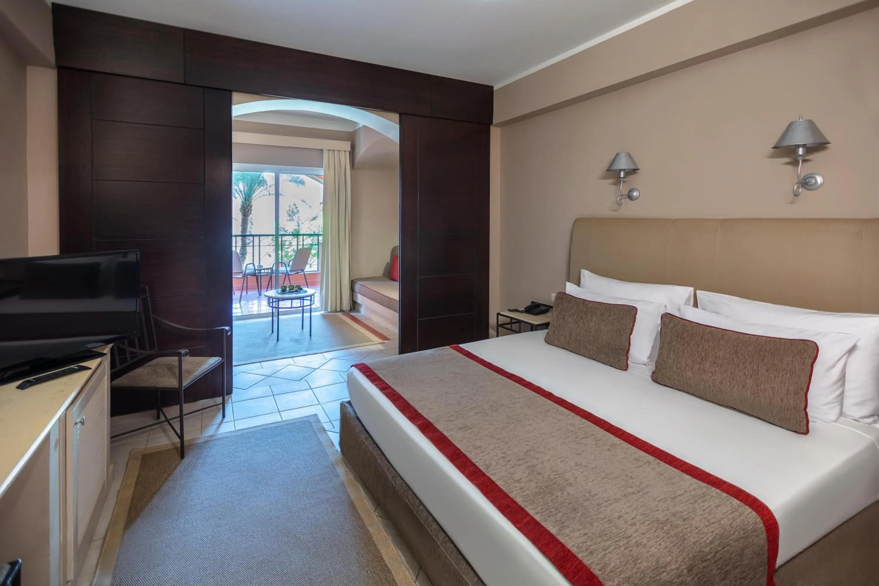 Deluxe Family, Queen or Twin Bed, Garden View in JAZ Makadi Oasis Resort