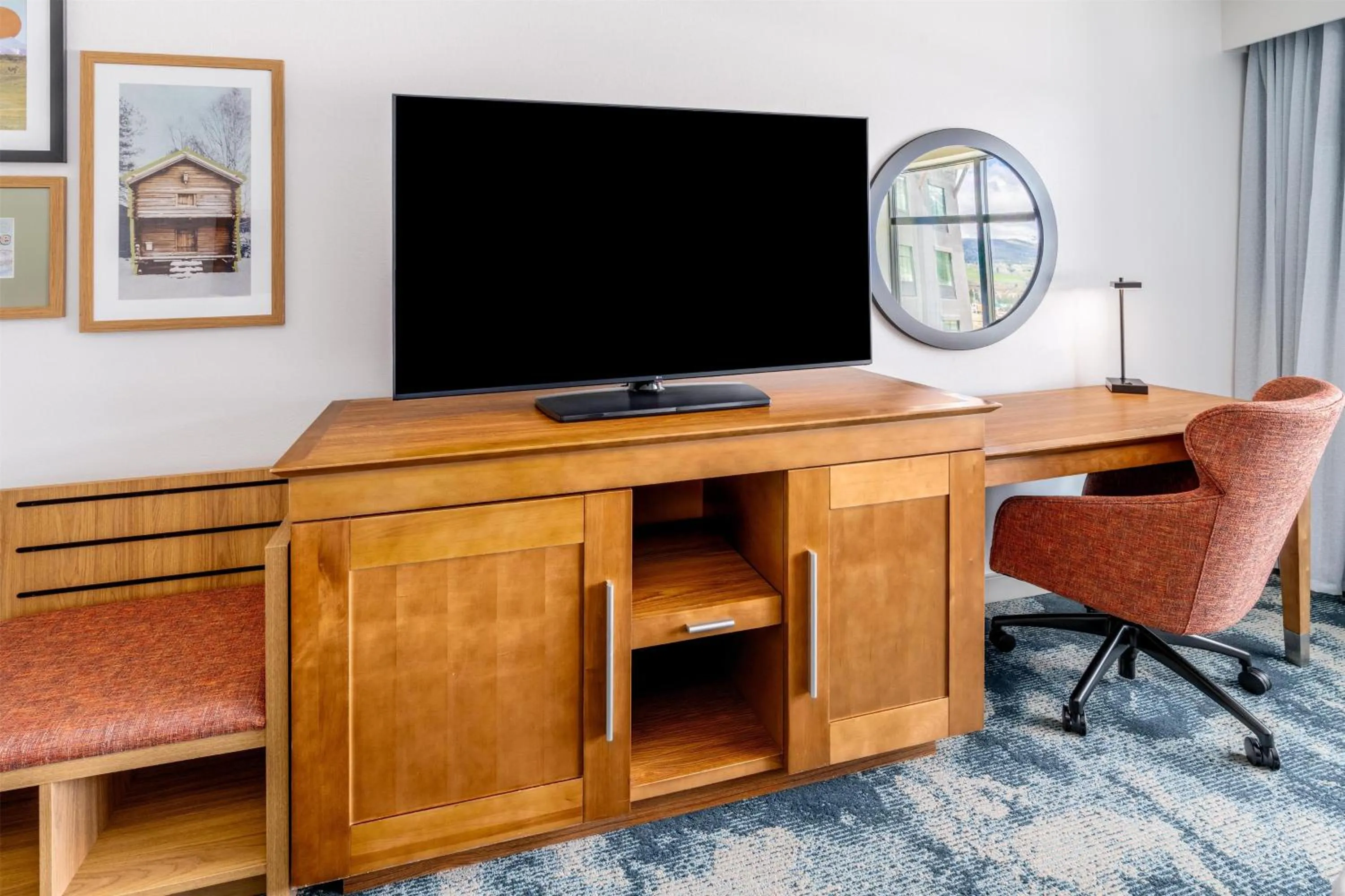 Queen Room with Two Queen Beds and Mountain View - Non-Smoking in Hampton Inn & Suites Silverthorne