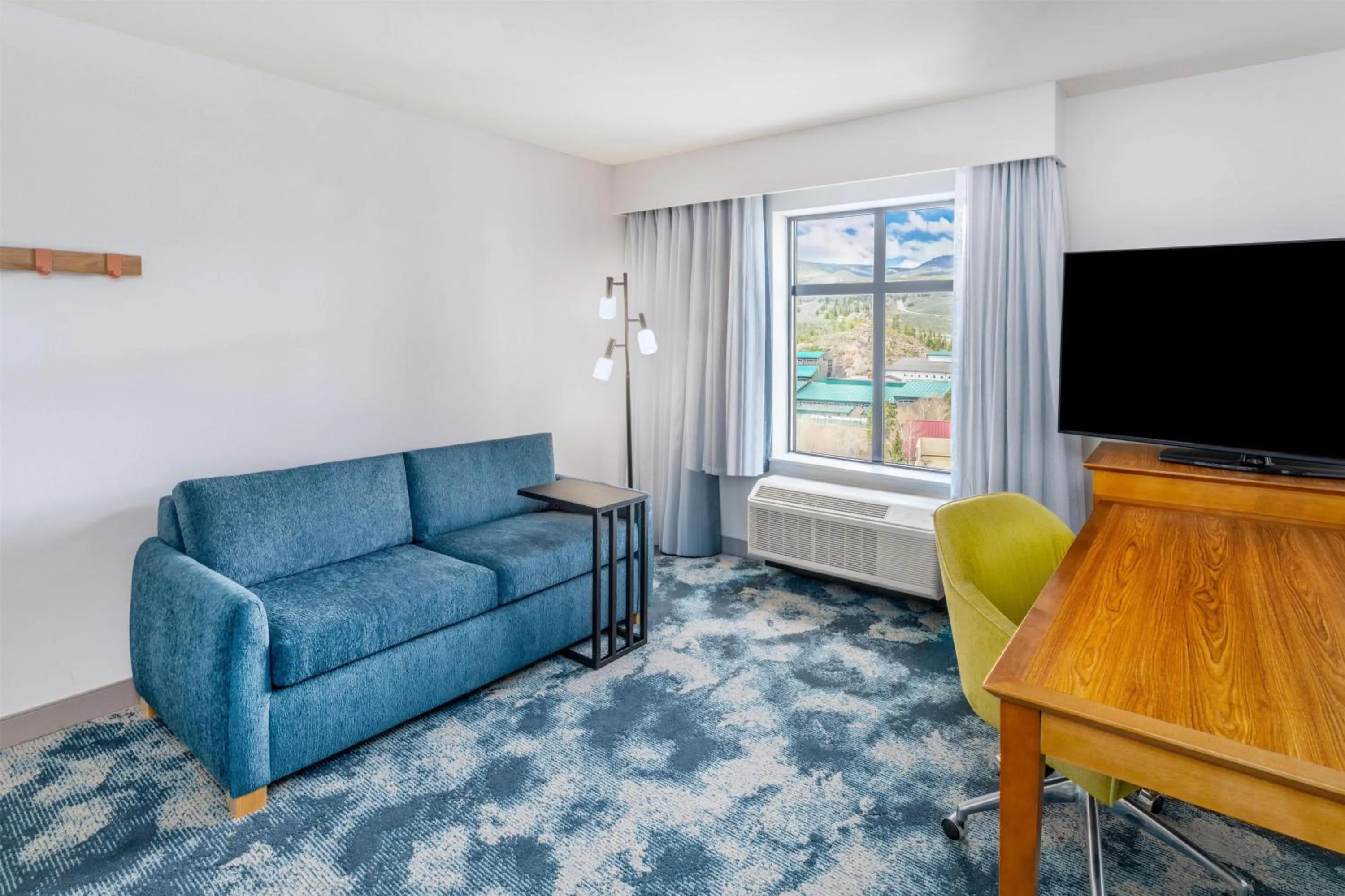 King Studio Suite with Mountain View - Non-Smoking in Hampton Inn & Suites Silverthorne
