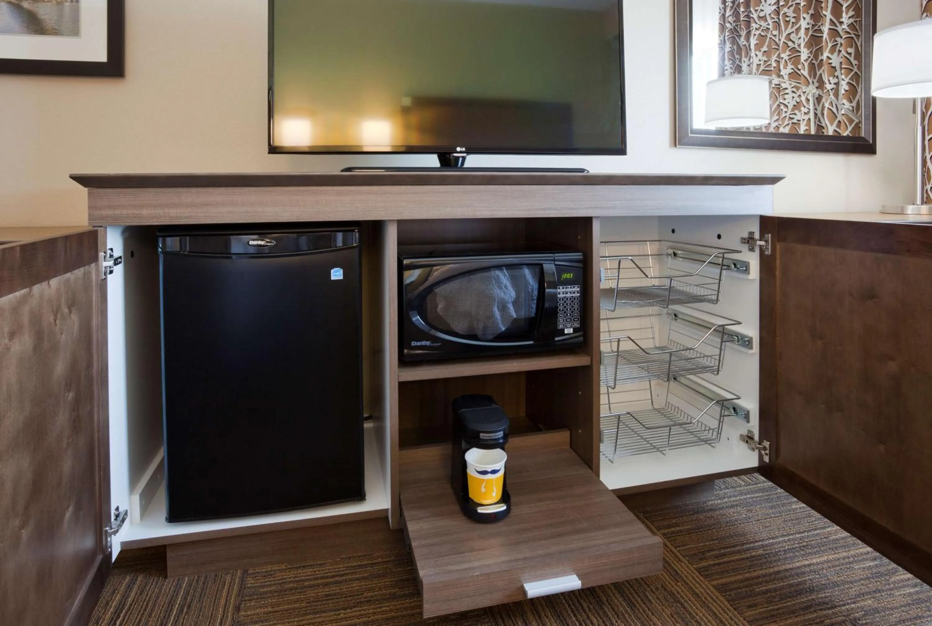 Queen Room with Two Queen Beds (4 Adults) in Hampton Inn Minneapolis Bloomington West