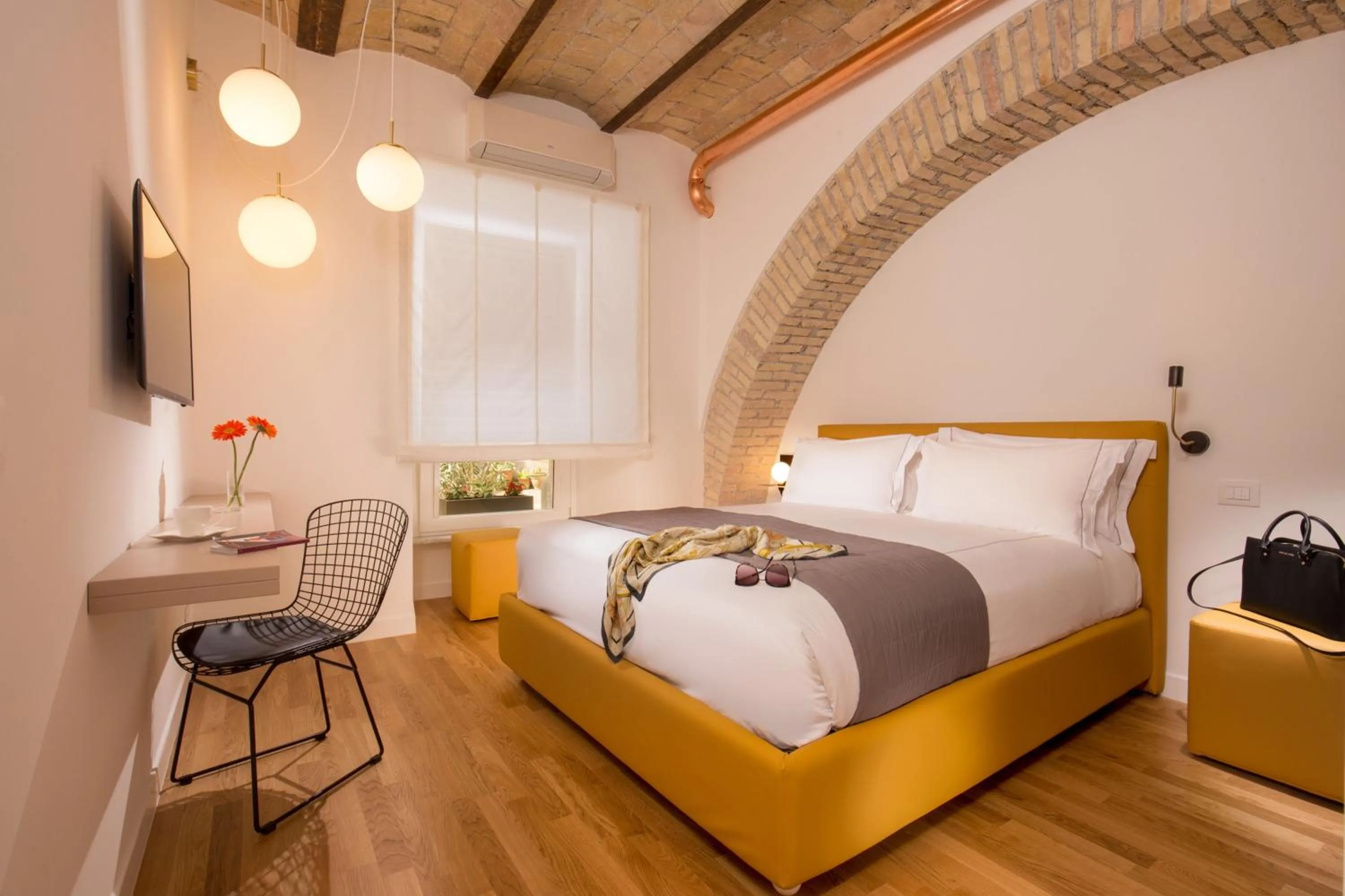 Two-Bedroom Apartment - single occupancy in Belli36rooms near Spanish step and Vatican City