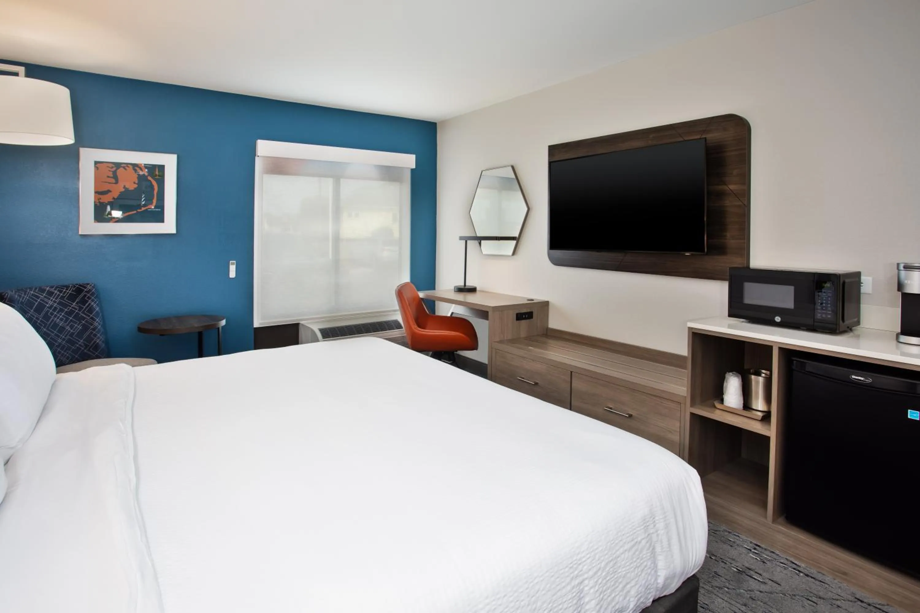 Standard King Room in Holiday Inn Express Kitty Hawk - Outer Banks by IHG