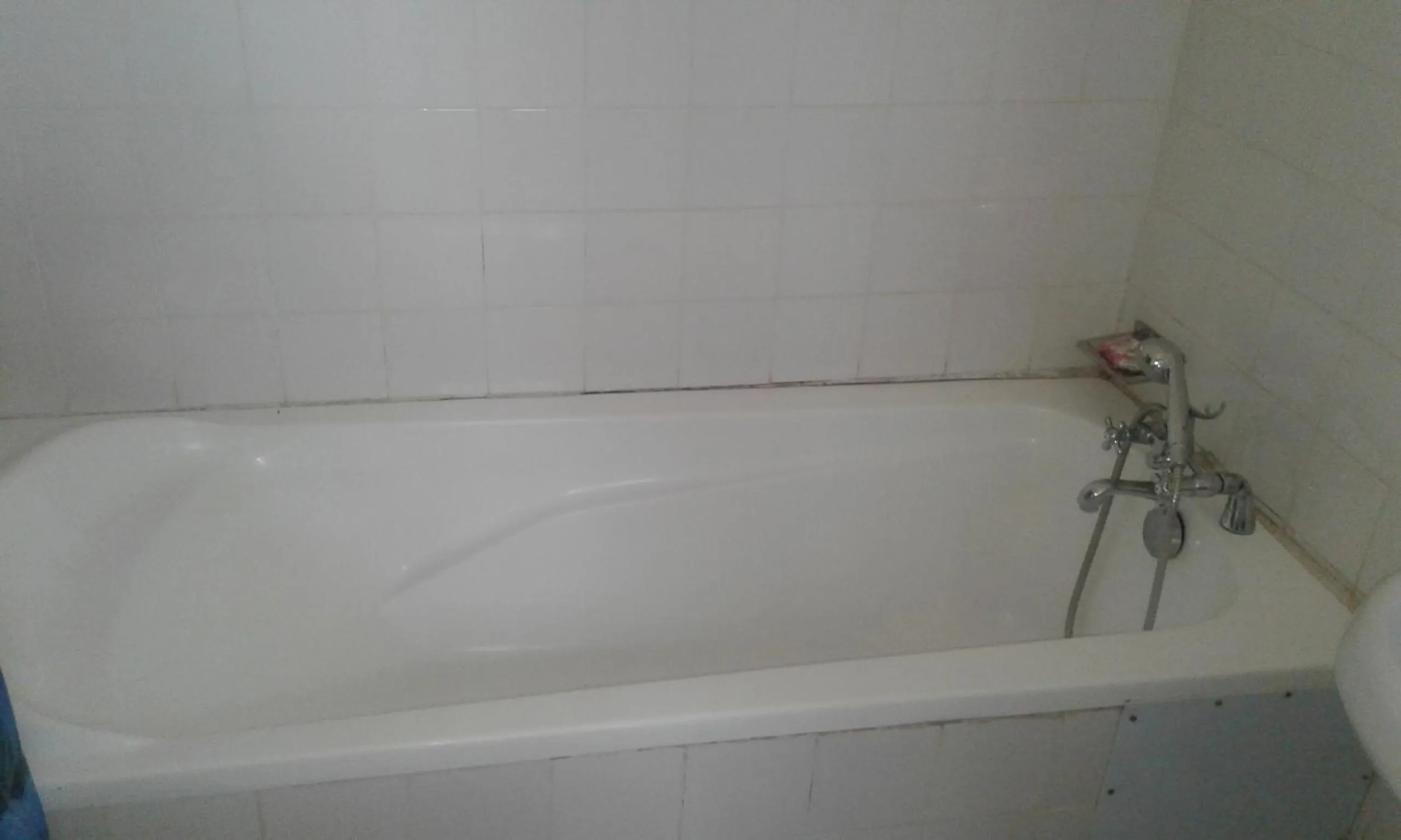 8-Bed Mixed Dormitory Room in Skyway Hotel