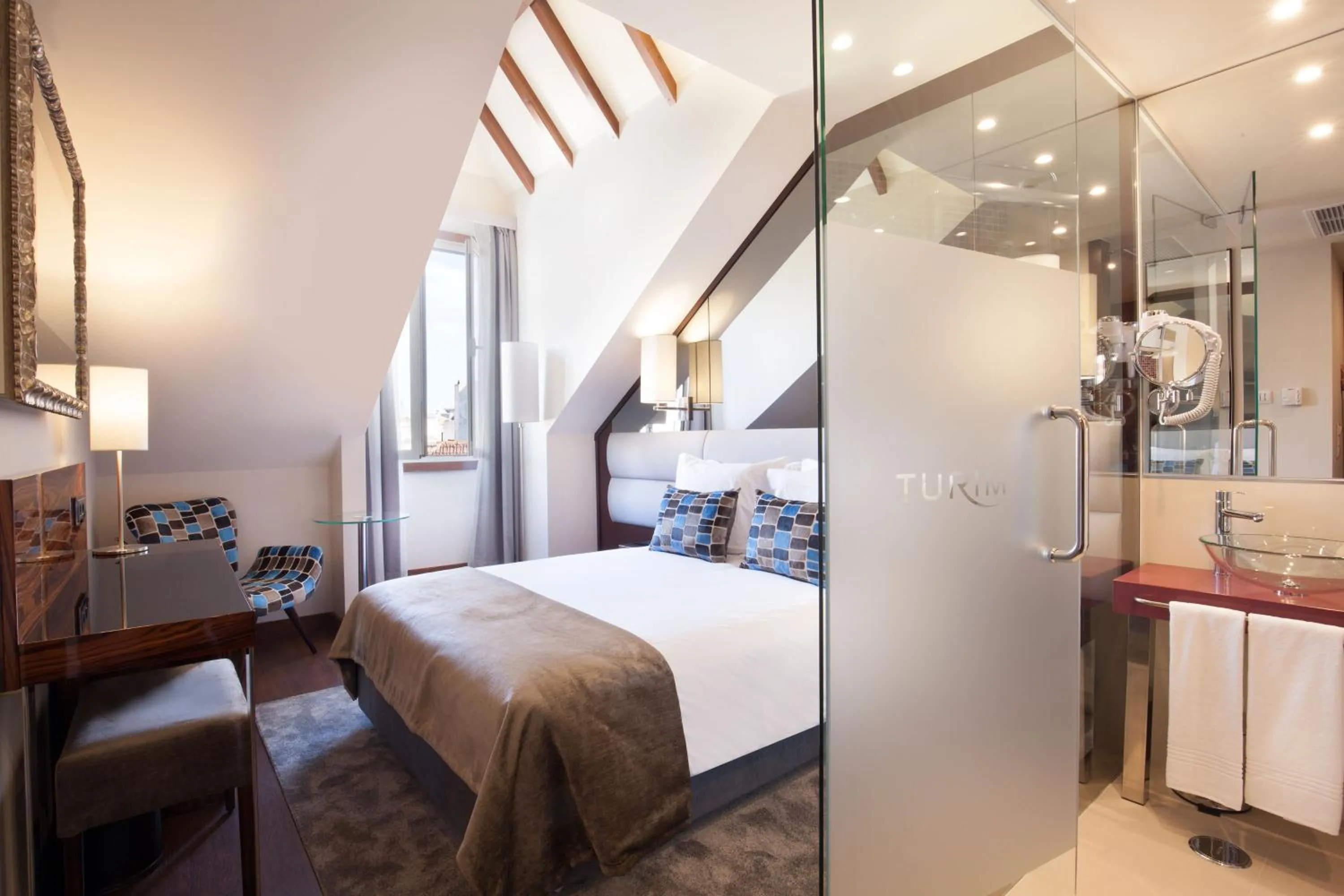 Special Offer - Executive Triple Room in TURIM Terreiro do Paço Hotel