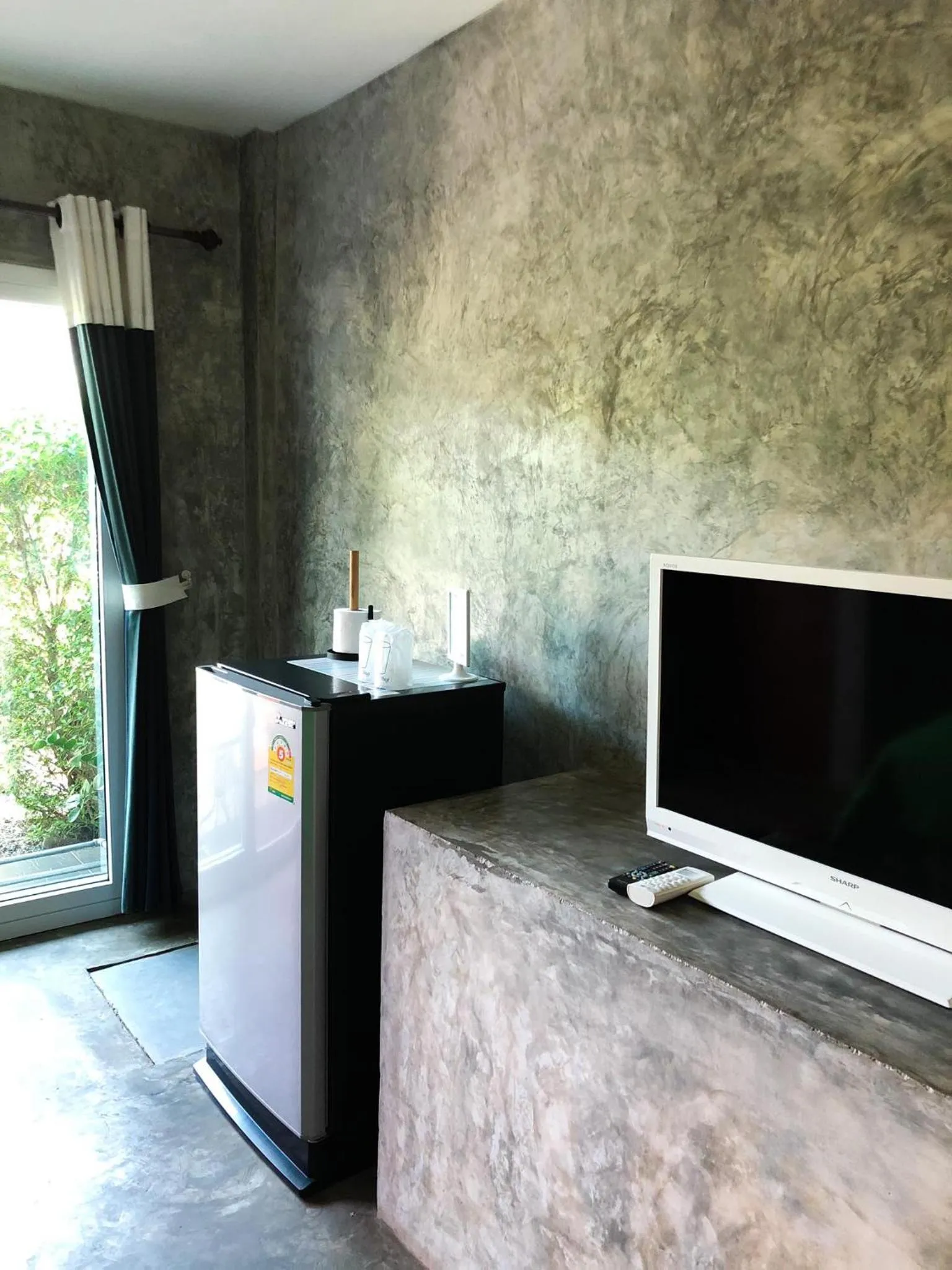 King Room with Garden View - single occupancy in Samanta By The Sea