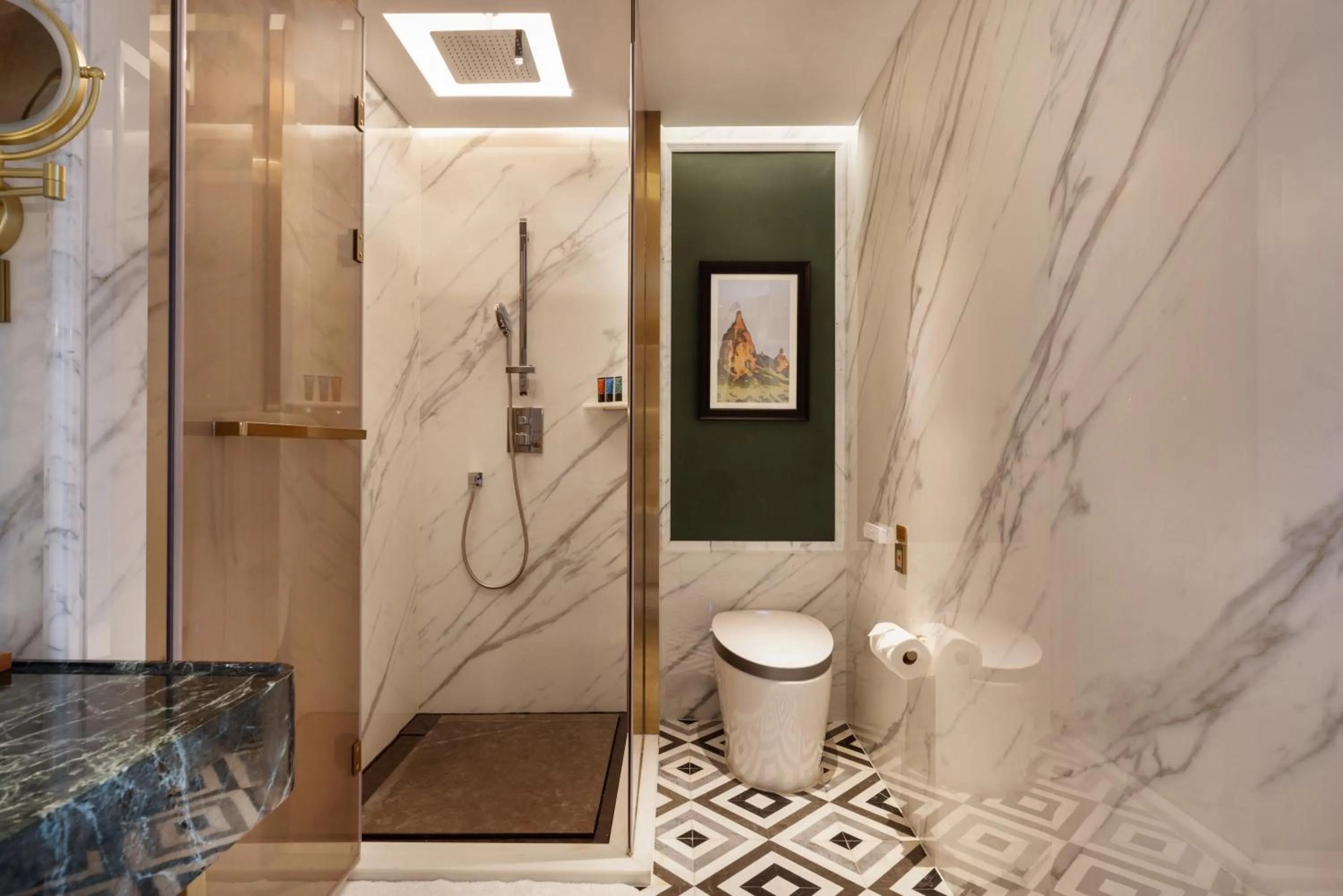 Prestige City View Suite in Fleuve Congo Hotel By Blazon Hotels