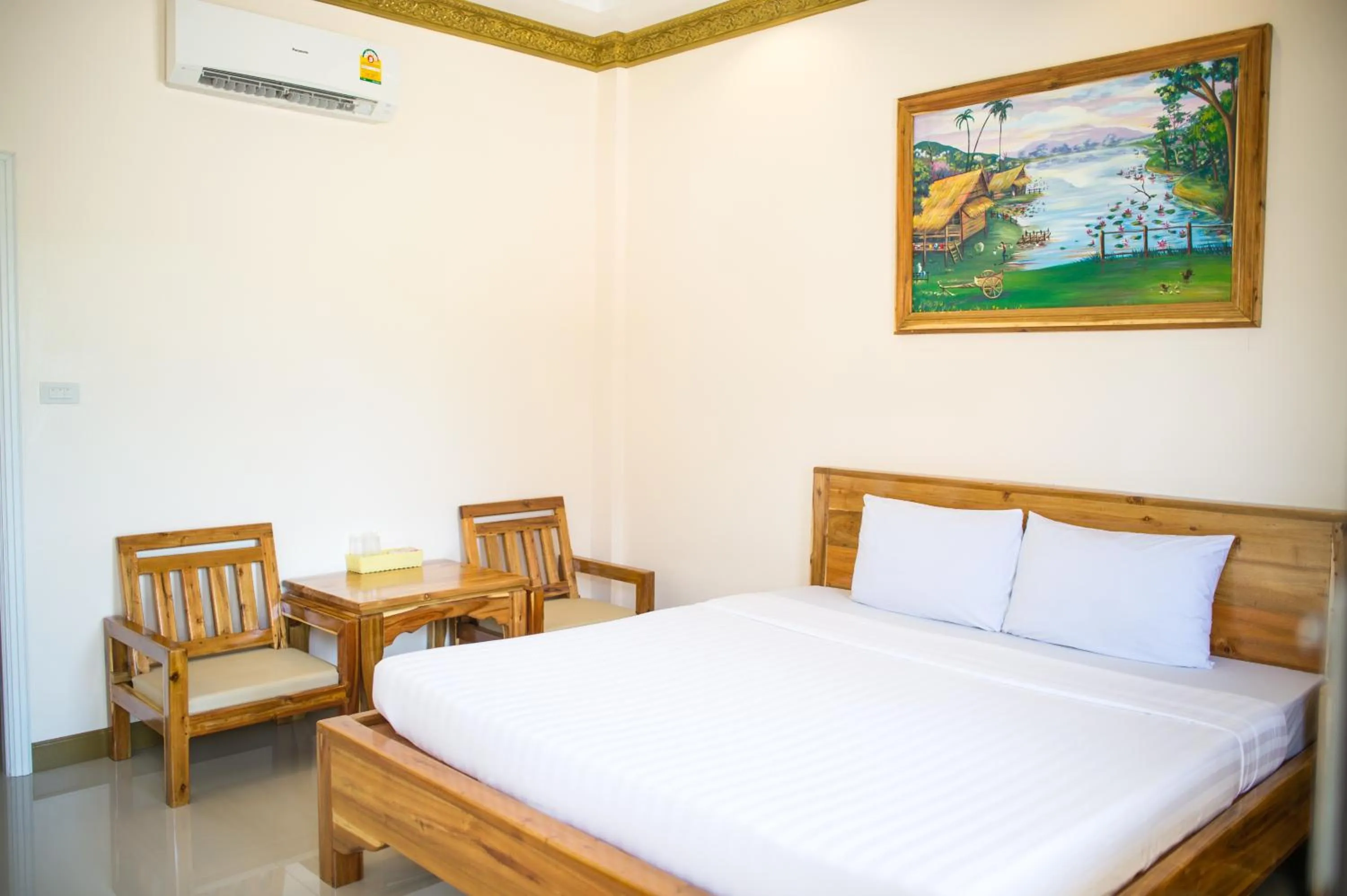 Deluxe Double Room with Balcony in Pailin Resort