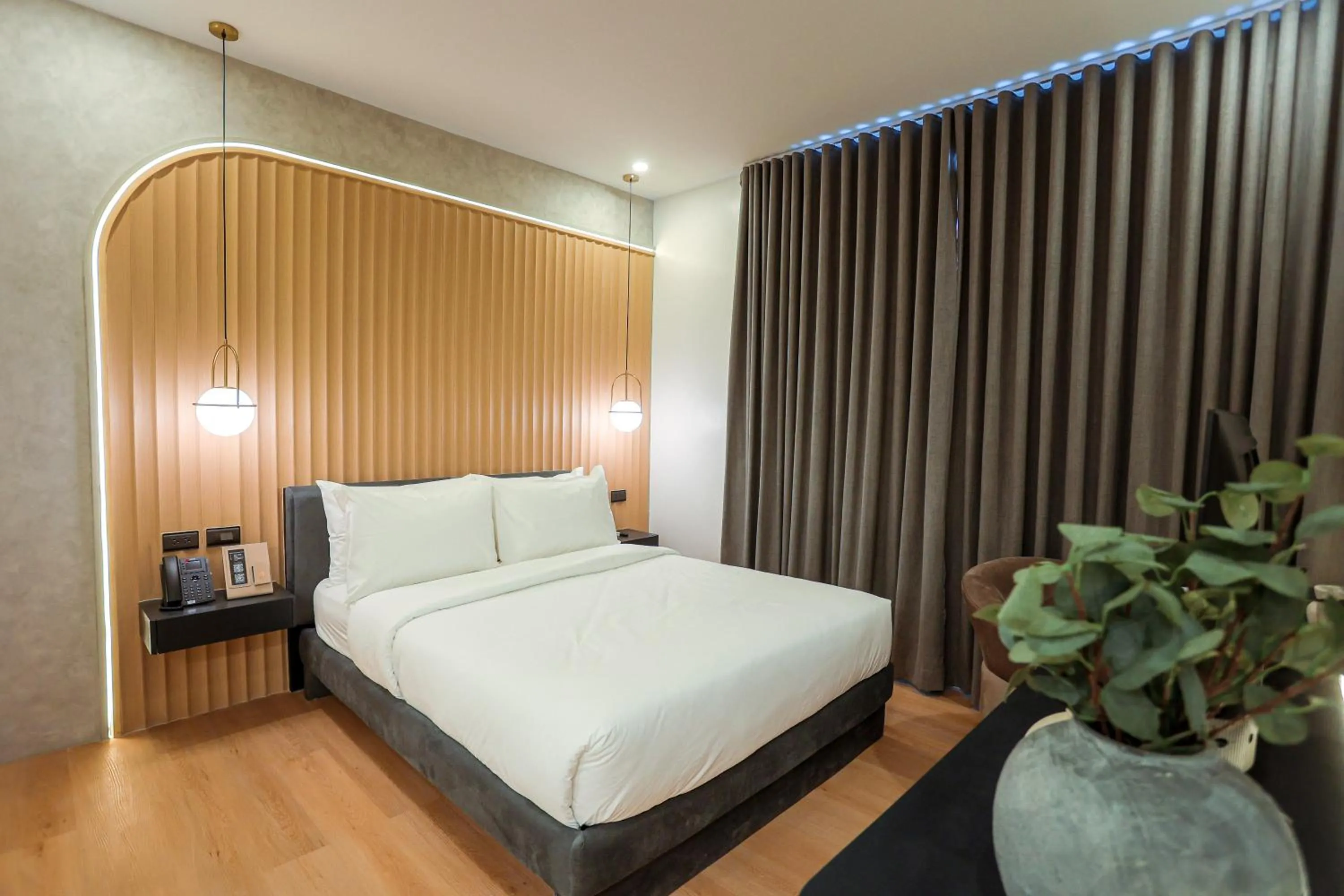 Standard Queen Room in Azzurro Hotel