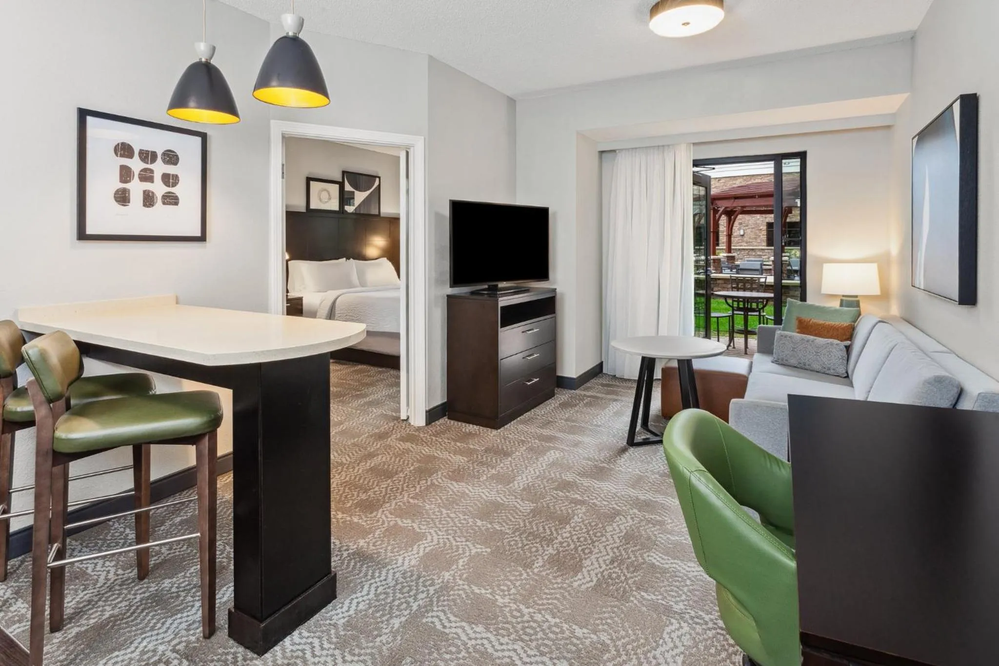 Studio King Suite with Patio in Staybridge Suites Albany Wolf Rd-Colonie Center by IHG