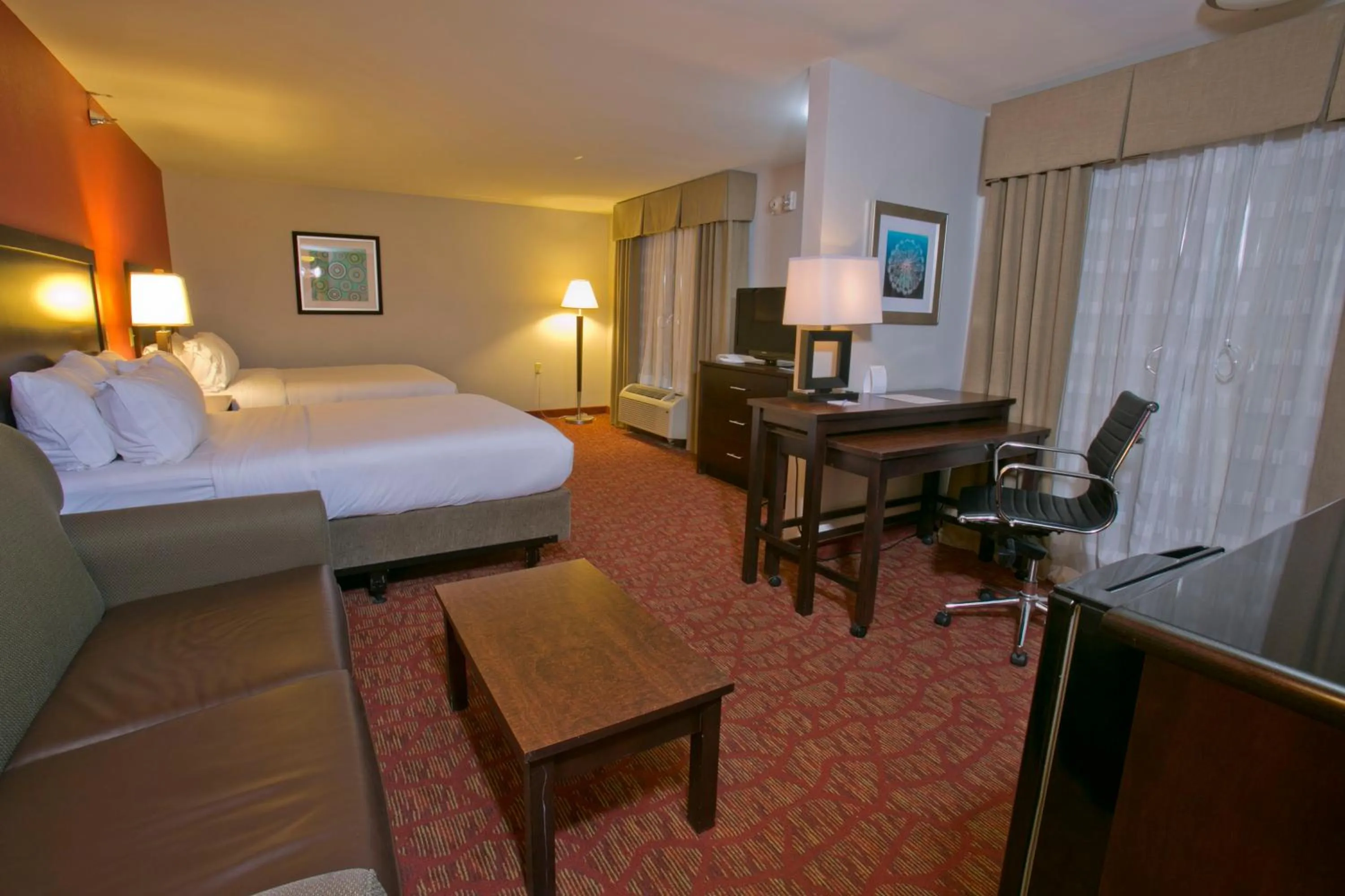 King Suite with Sofa Bed in Holiday Inn Express & Suites Brookhaven by IHG
