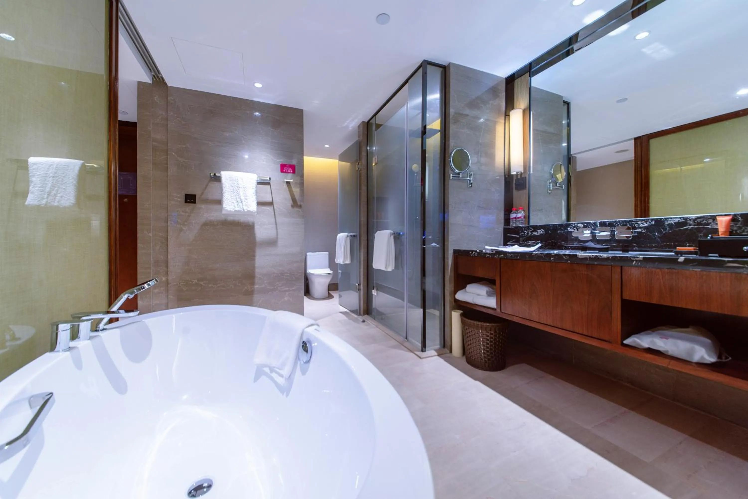 Deluxe Two Beds  in Howard Johnson Neodalle Resort Zhangjiajie