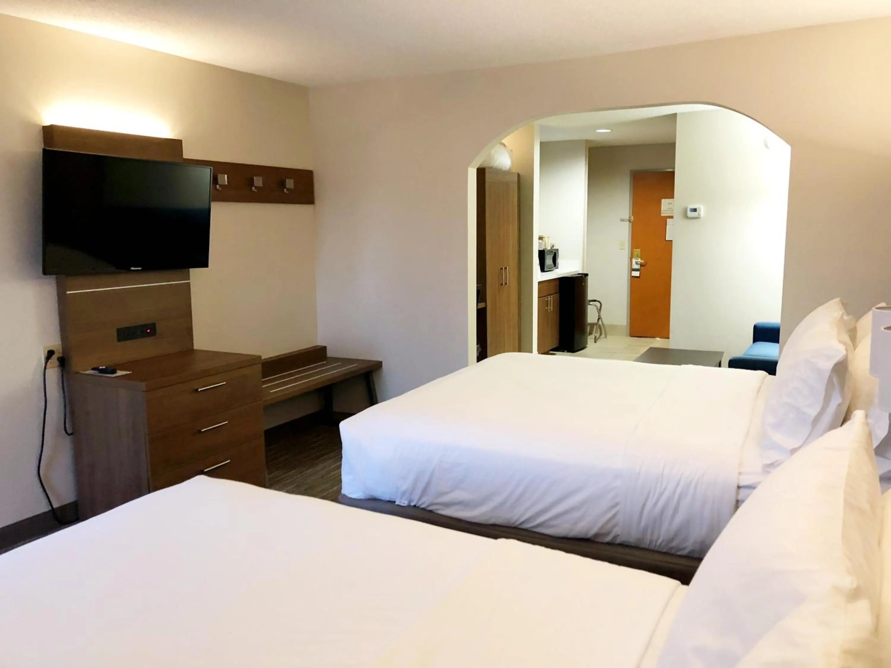 Suite with Two Beds - Non-Smoking in Holiday Inn Express & Suites Harrison by IHG