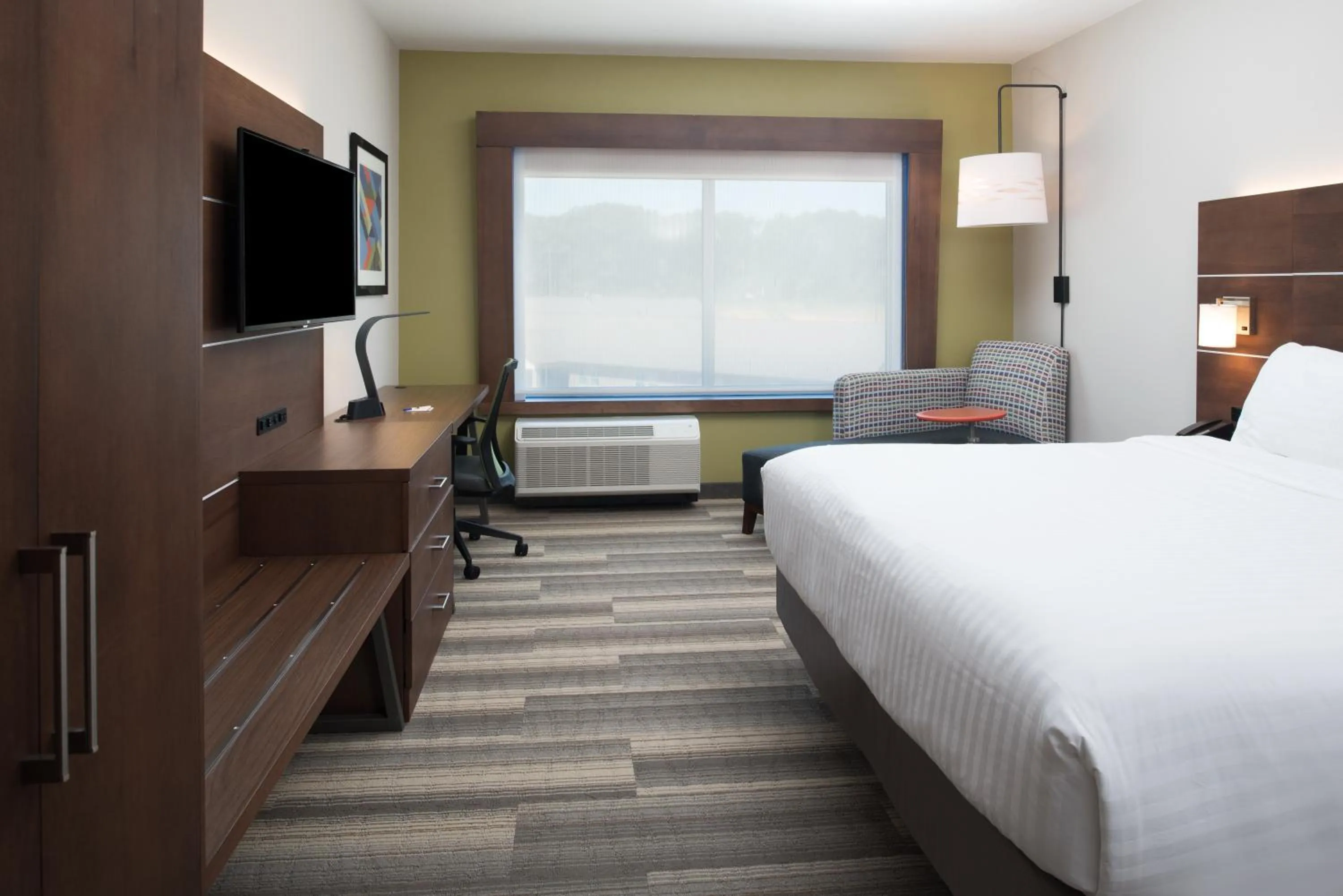 King Room - Hearing Accessible/Non-Smoking  in Holiday Inn Express & Suites Ruston by IHG