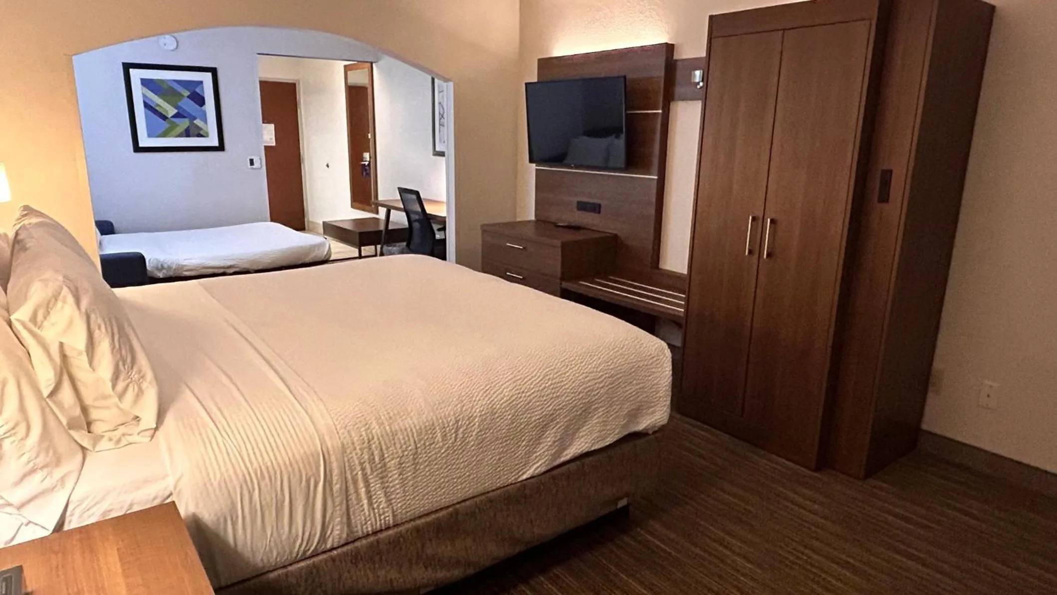 King Suite with Sofa Bed in Holiday Inn Express & Suites Reidsville by IHG