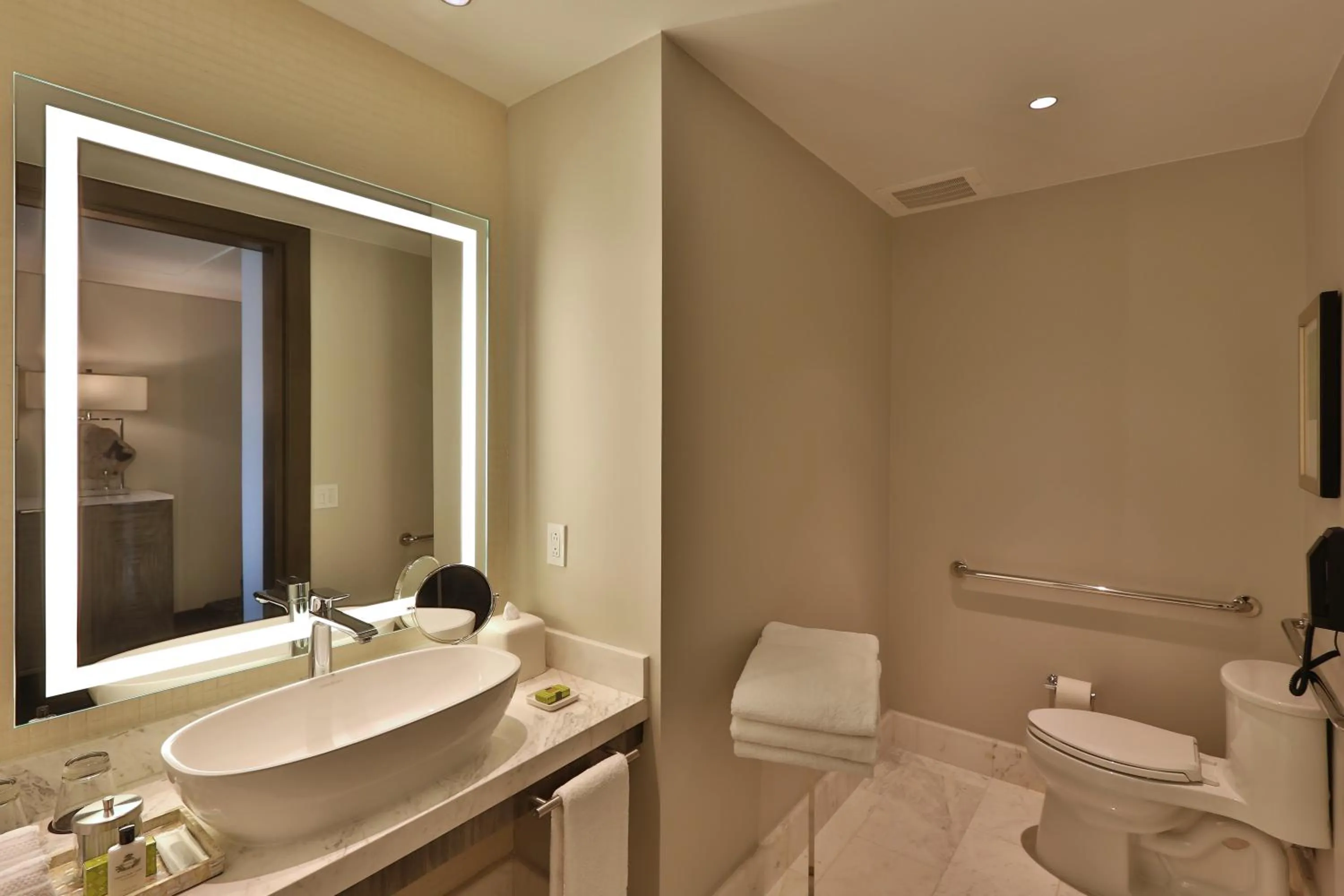 King Room - Mobility Accessible  in InterContinental Real Santo Domingo by IHG