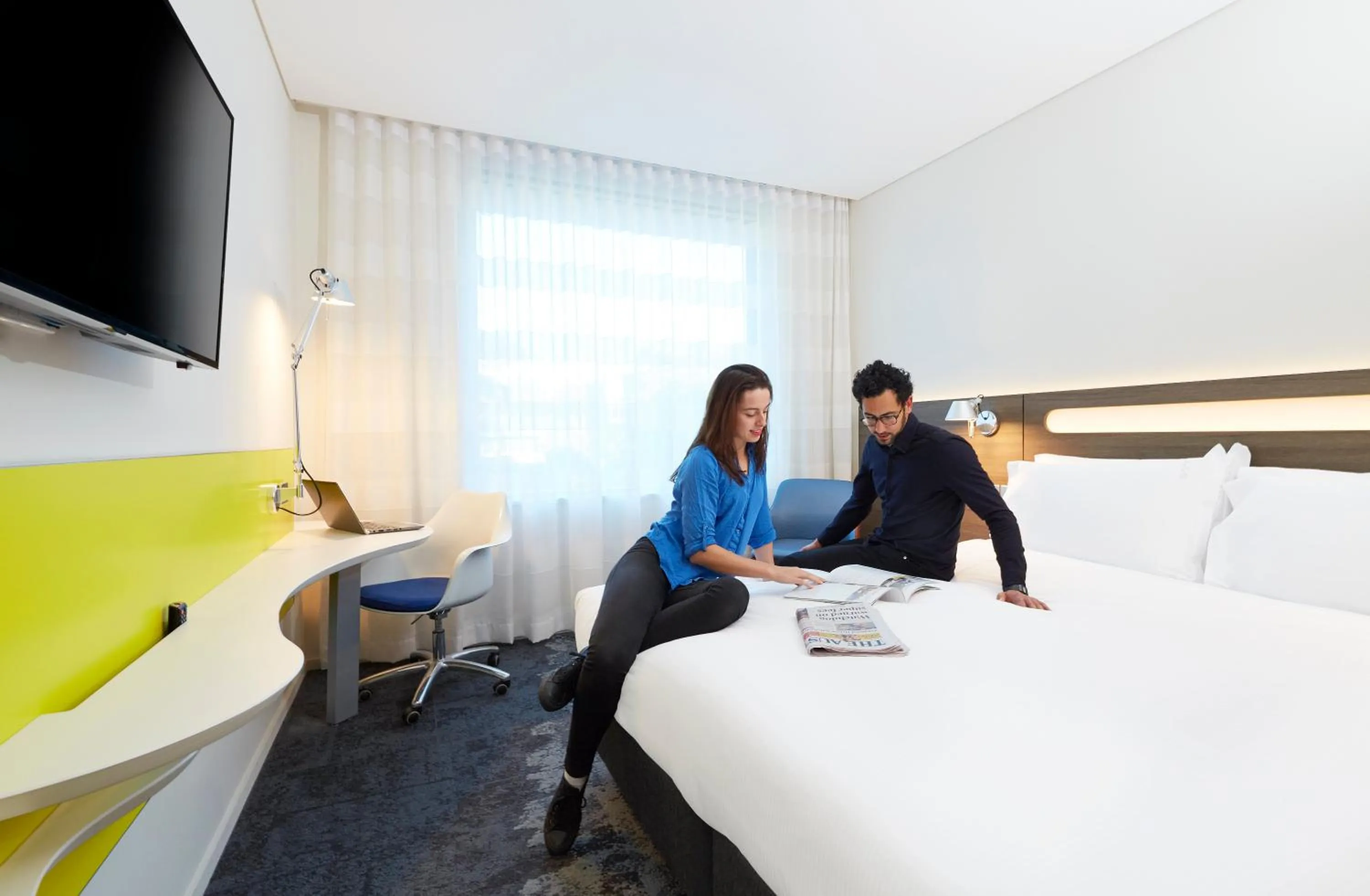 Standard King Room - Free Breakfast in Holiday Inn Express Sydney Macquarie Park by IHG