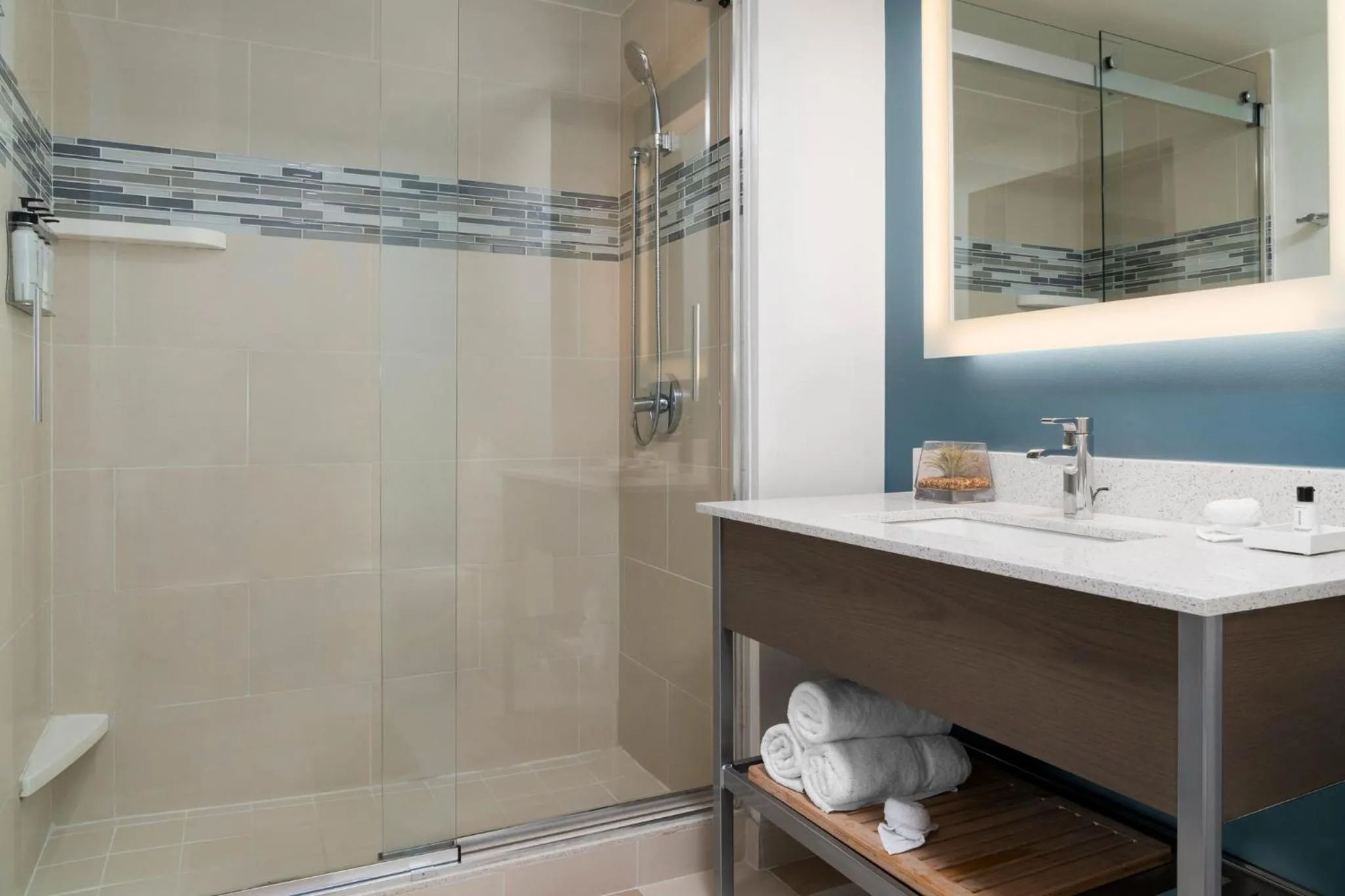 Standard Double Room with Two Double Beds in EVEN Hotel Brooklyn by IHG