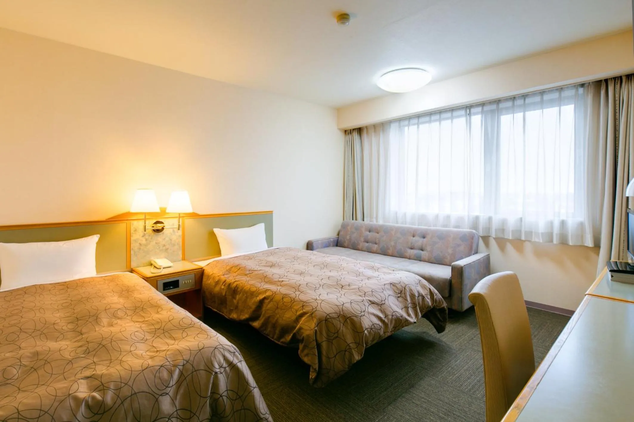 Twin Room - Non-Smoking in Hotel Sunroute Tochigi