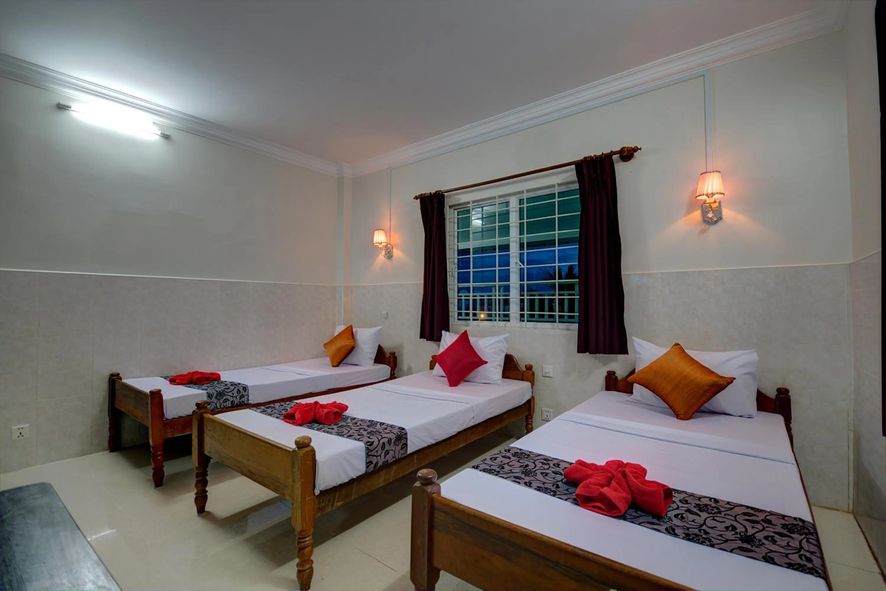 Standard Triple Room in Siem Reap Pub Hostel