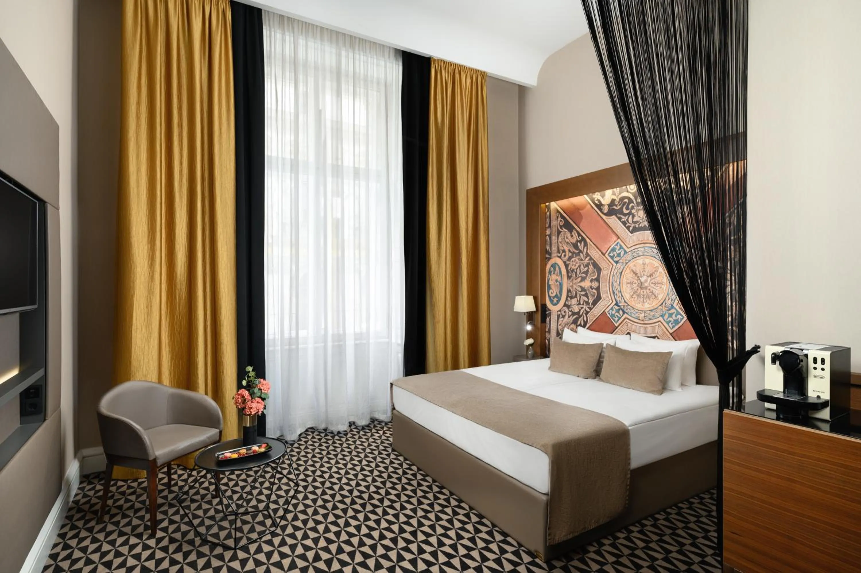 Corner Superior Room in Hotel Moments Budapest by Continental Group