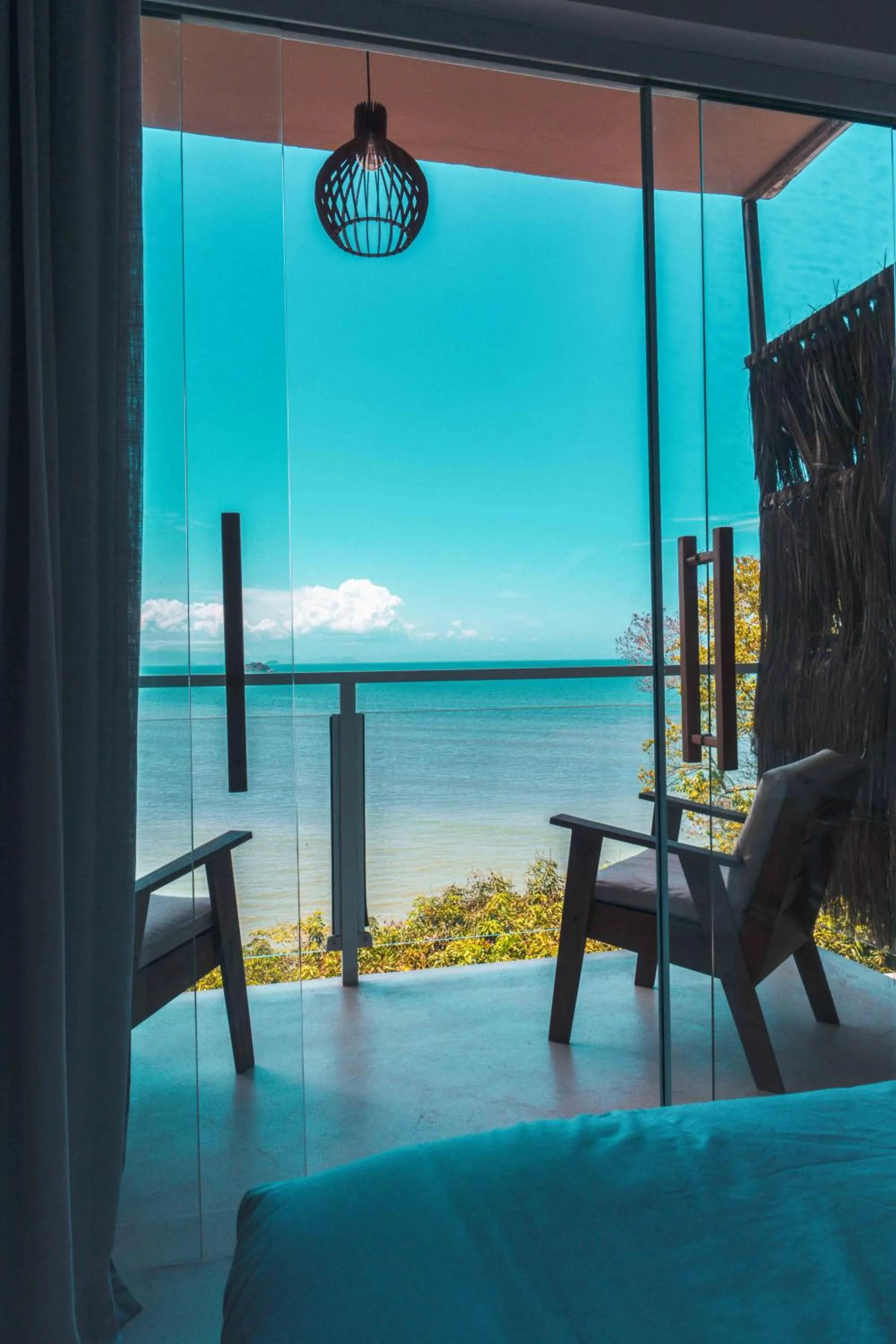 Deluxe Double Room with Balcony and Sea View in Casa Luz Paraty