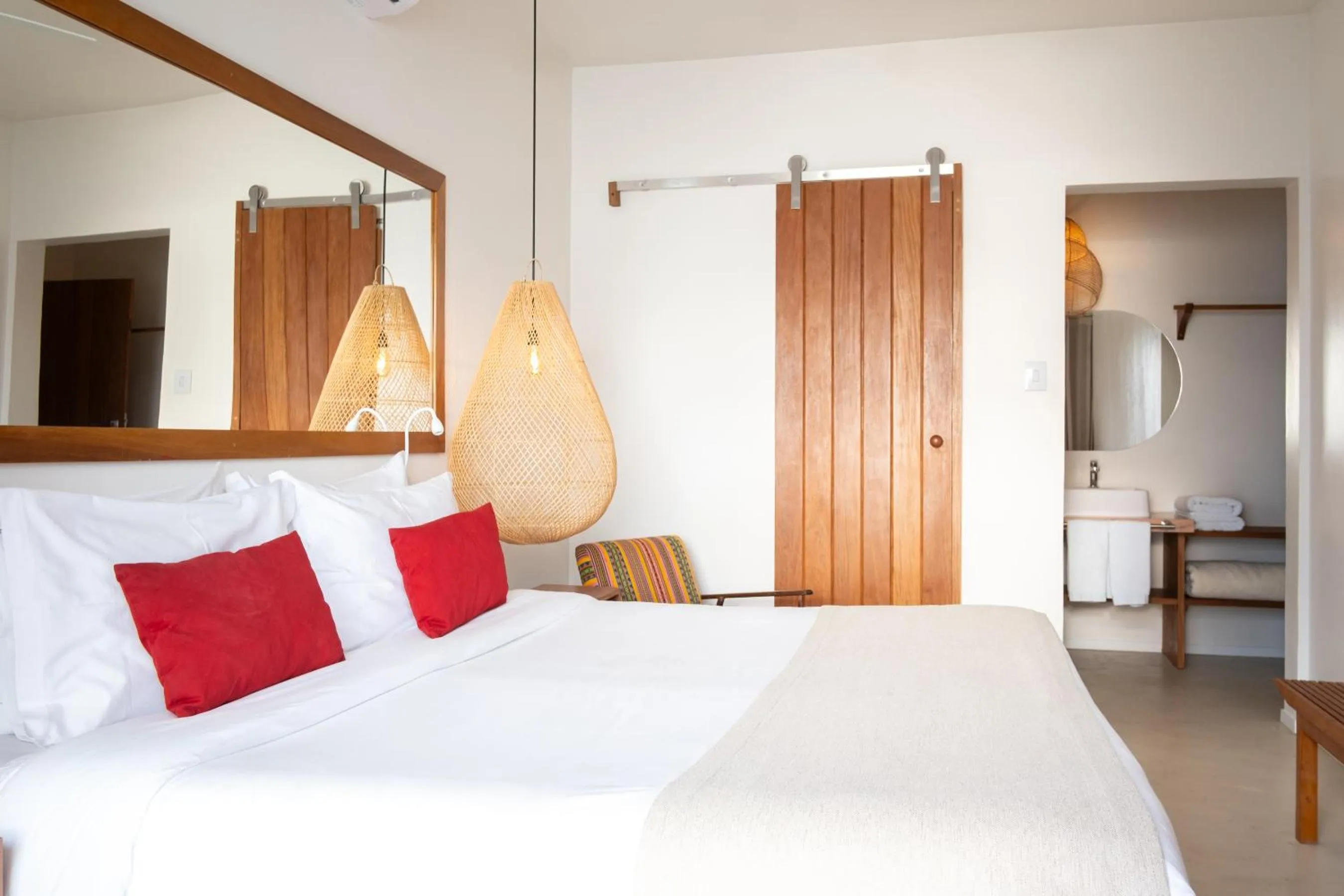 Double Room with Balcony and Sea View in Casa Luz Paraty