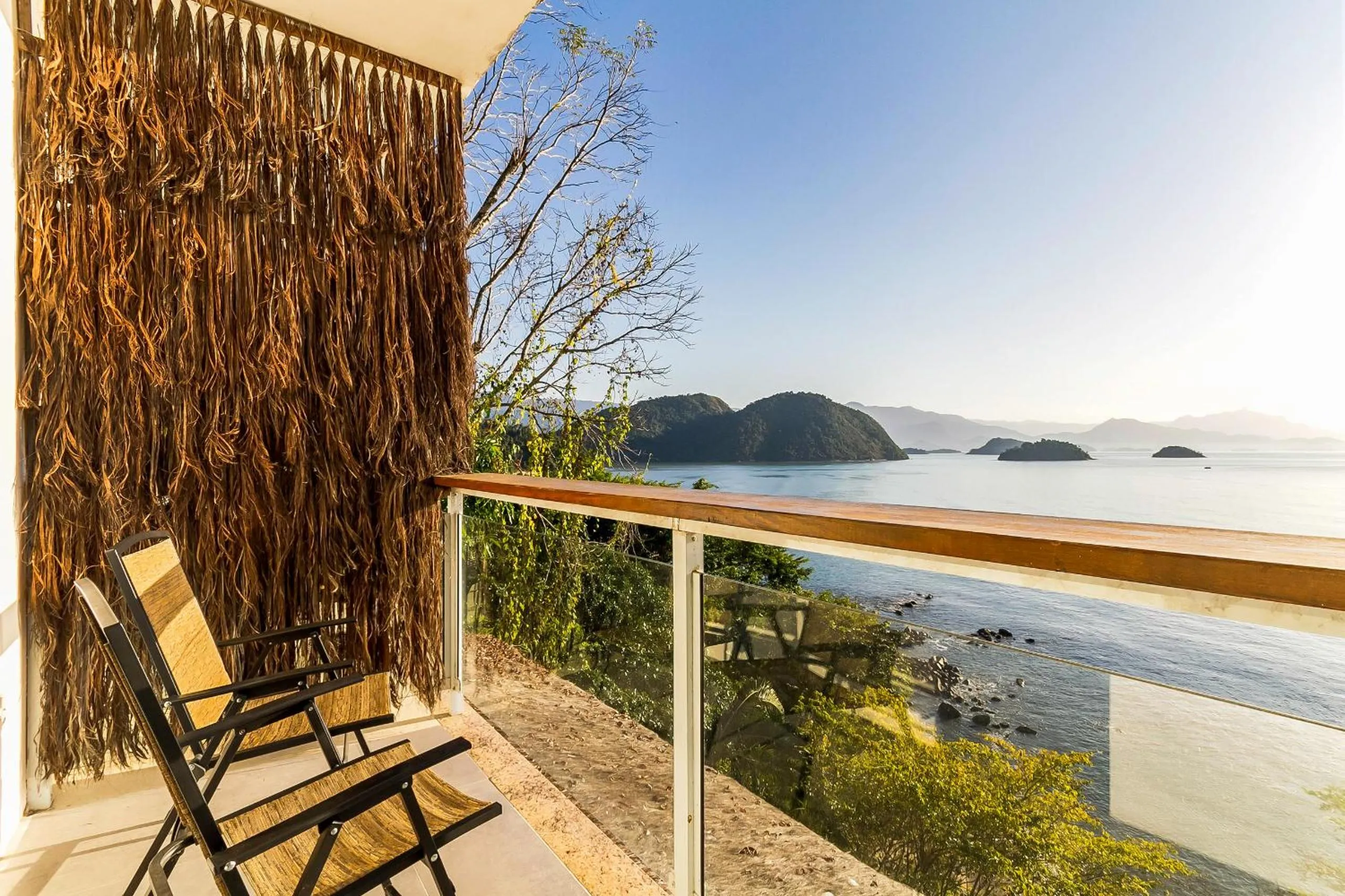 Double Room with Sea View in Casa Luz Paraty