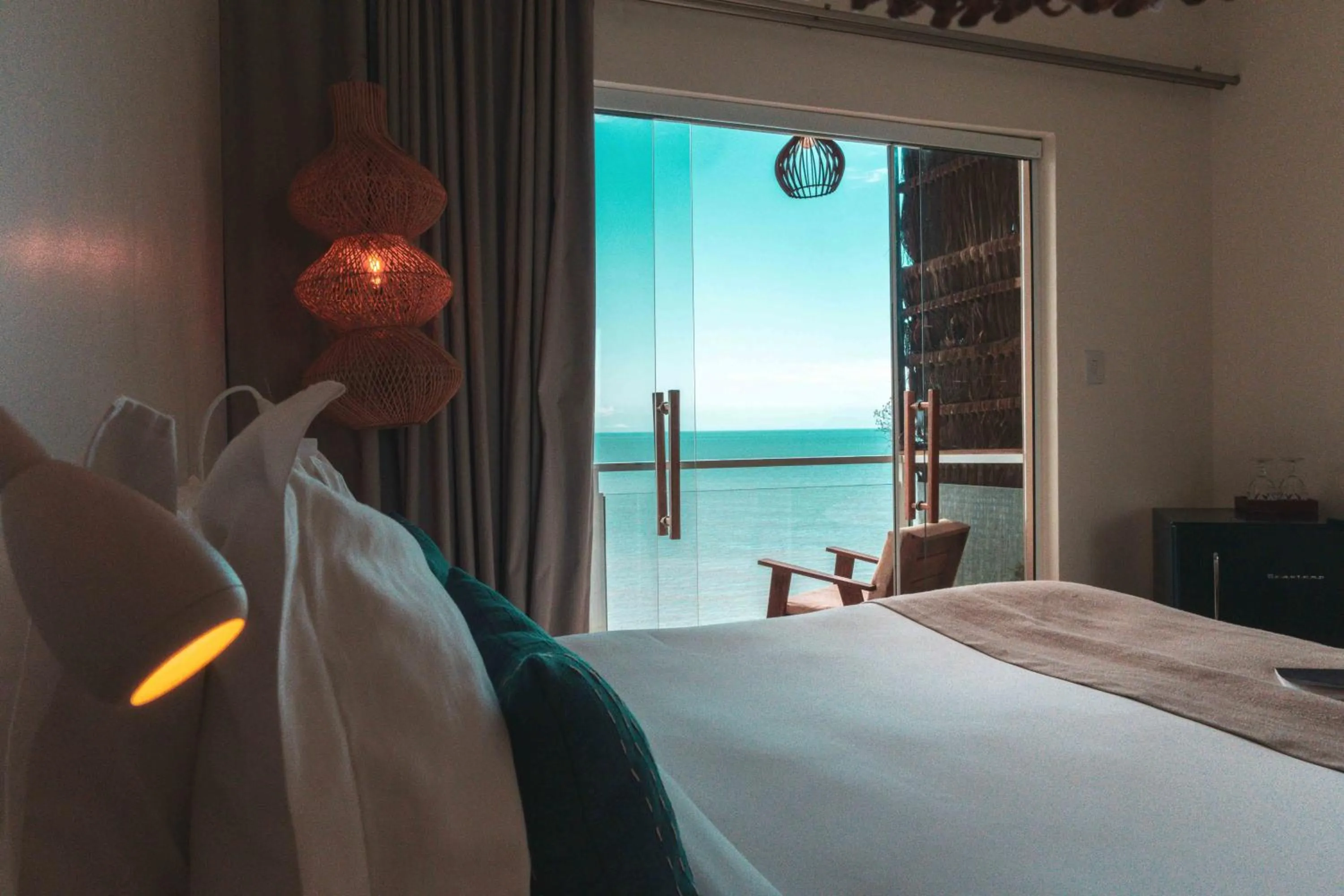 Deluxe Double Room with Balcony and Sea View in Casa Luz Paraty