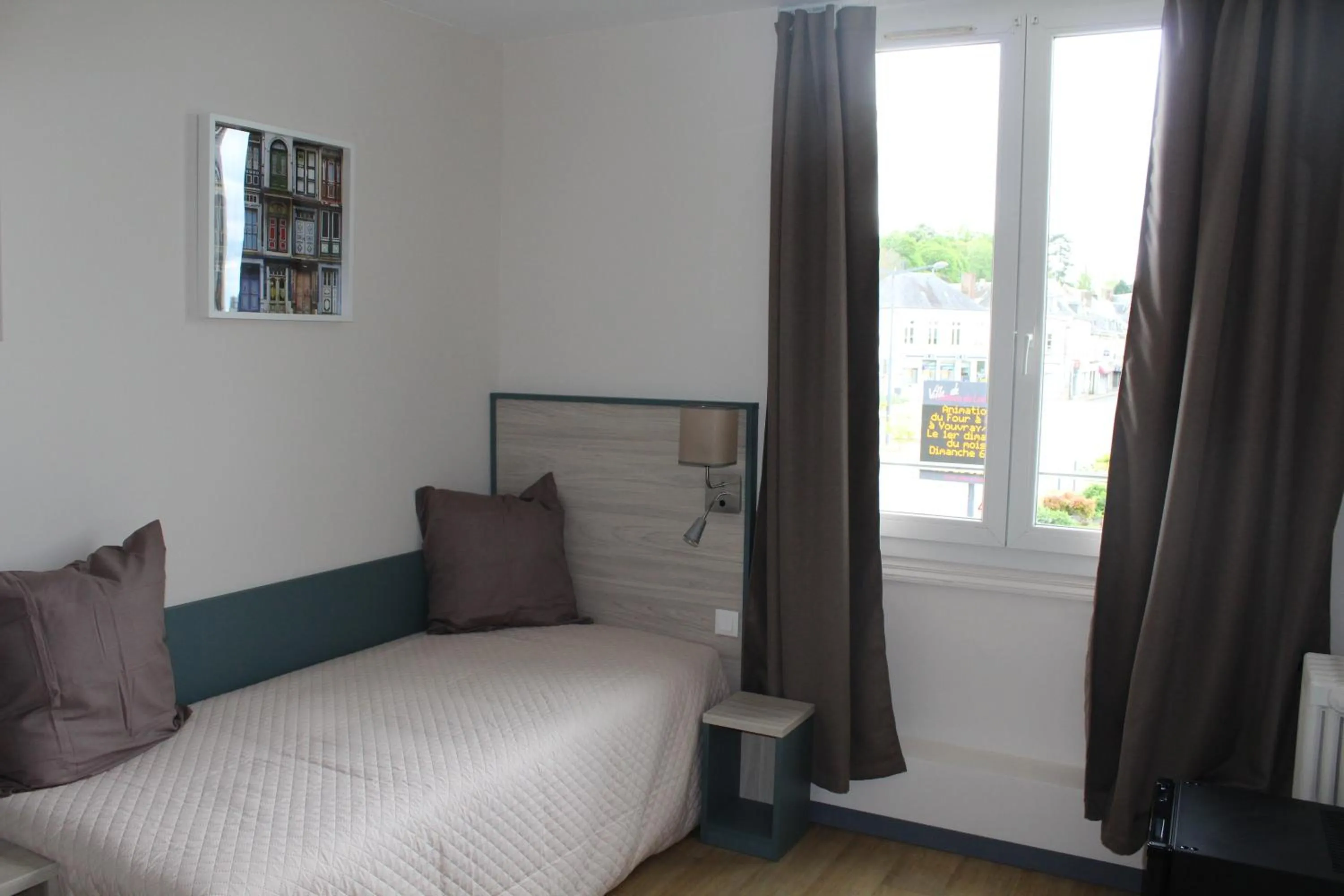 Superior Double Room in Logis Le Grand Hotel