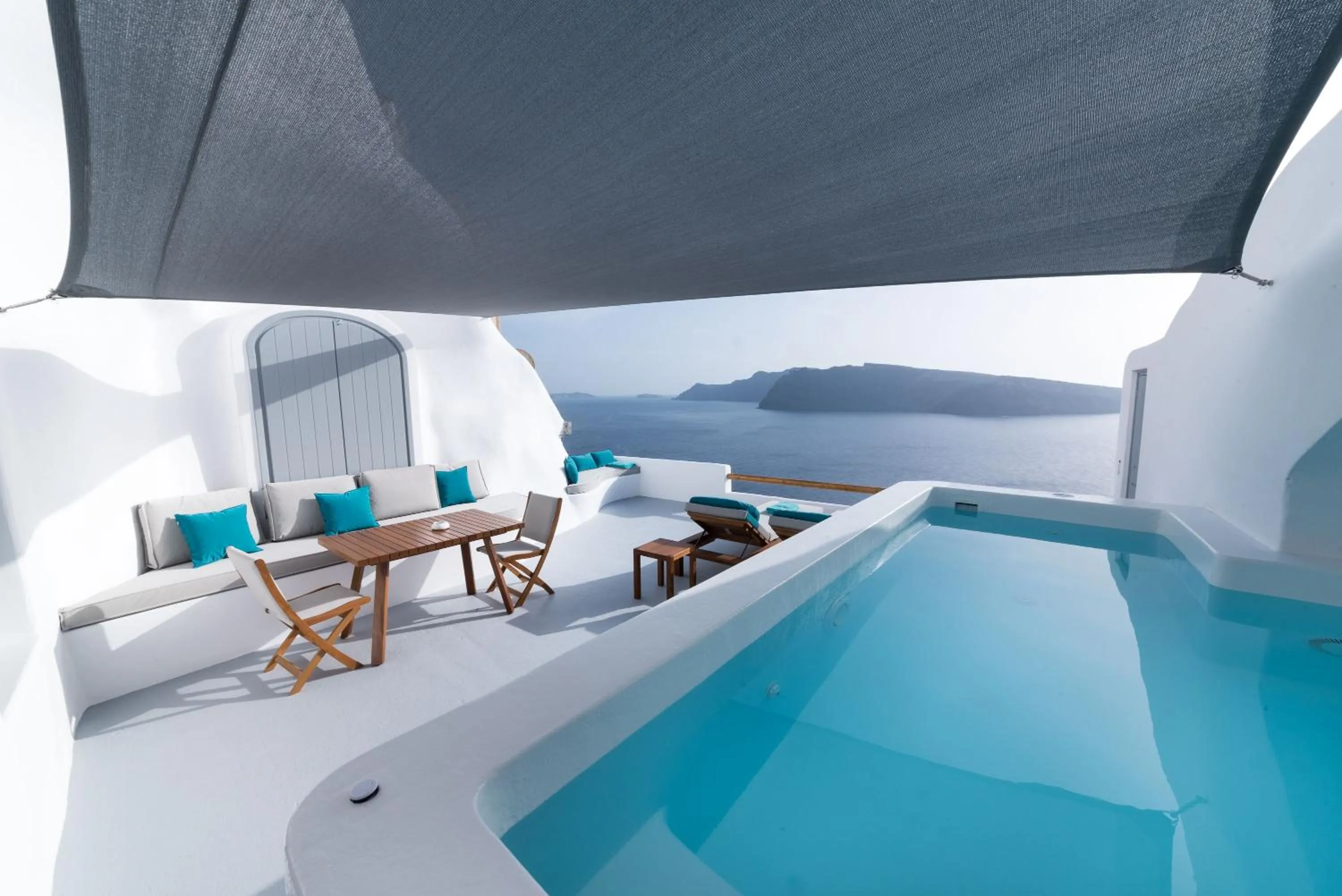 Honeymoon Suite with Outdoor Heated Plunge Pool with Jets in Maregio Suites