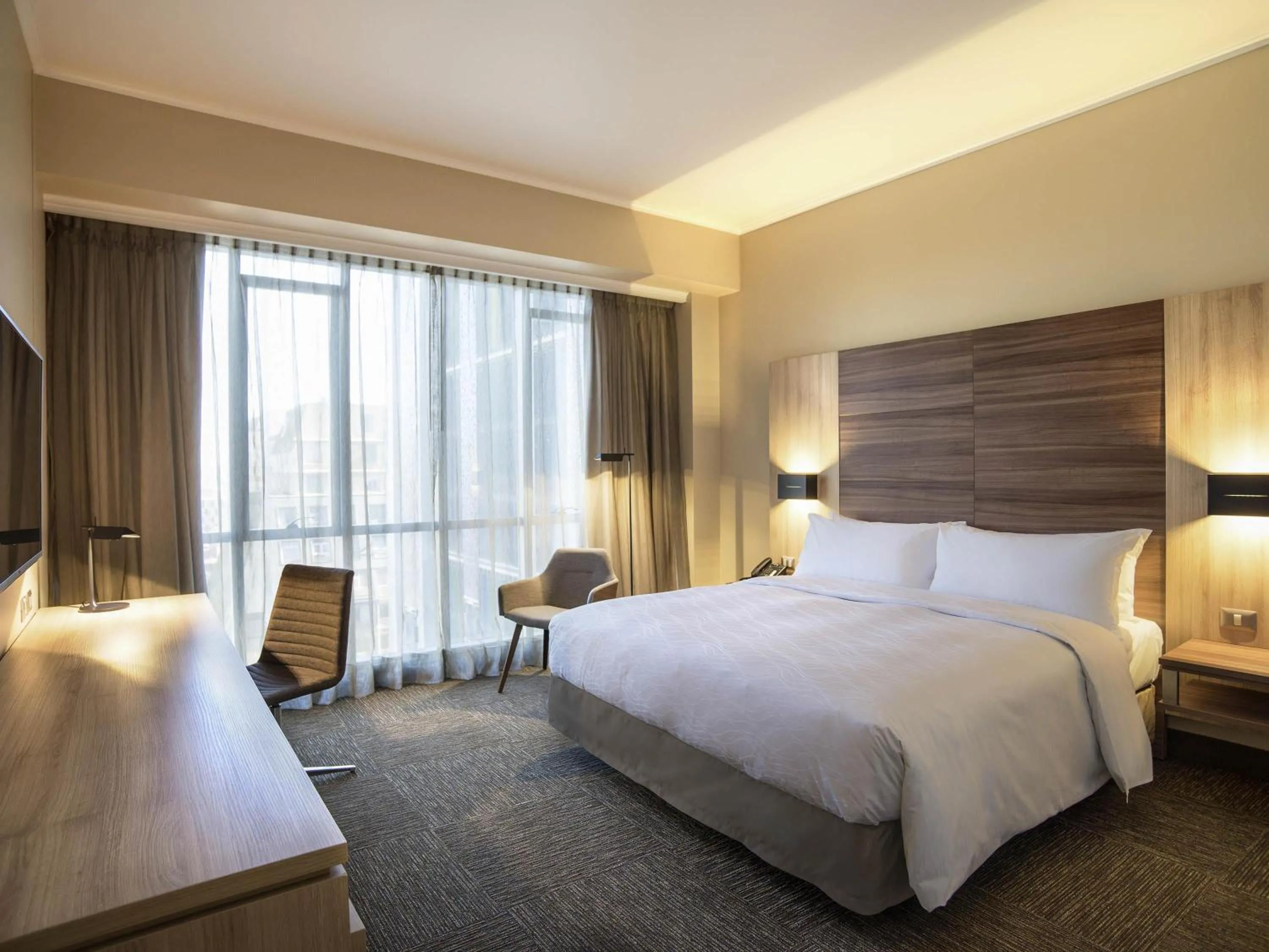 Standard King Room in Mercure Concepcion