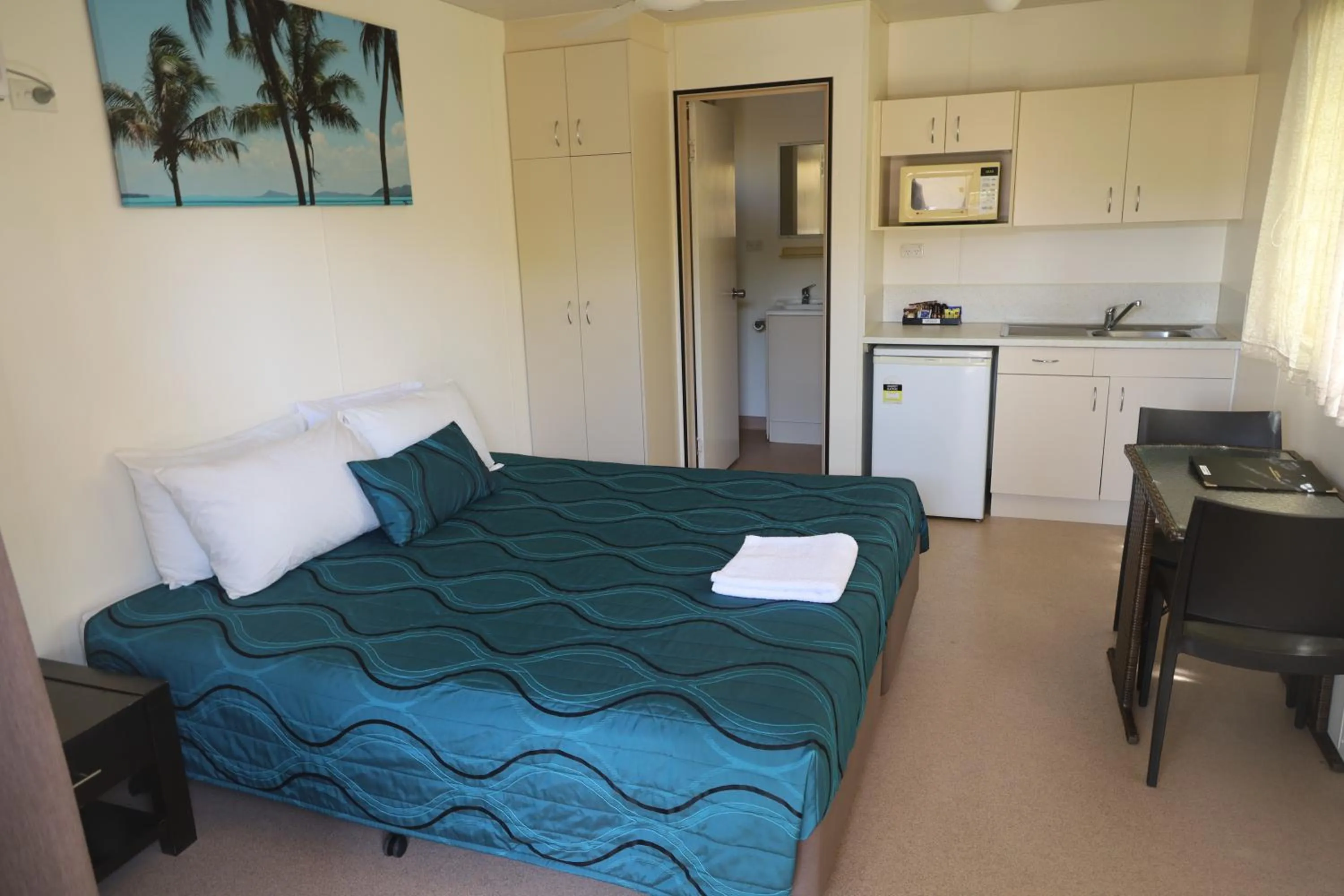 King Studio - single occupancy in Wongai Beach Hotel