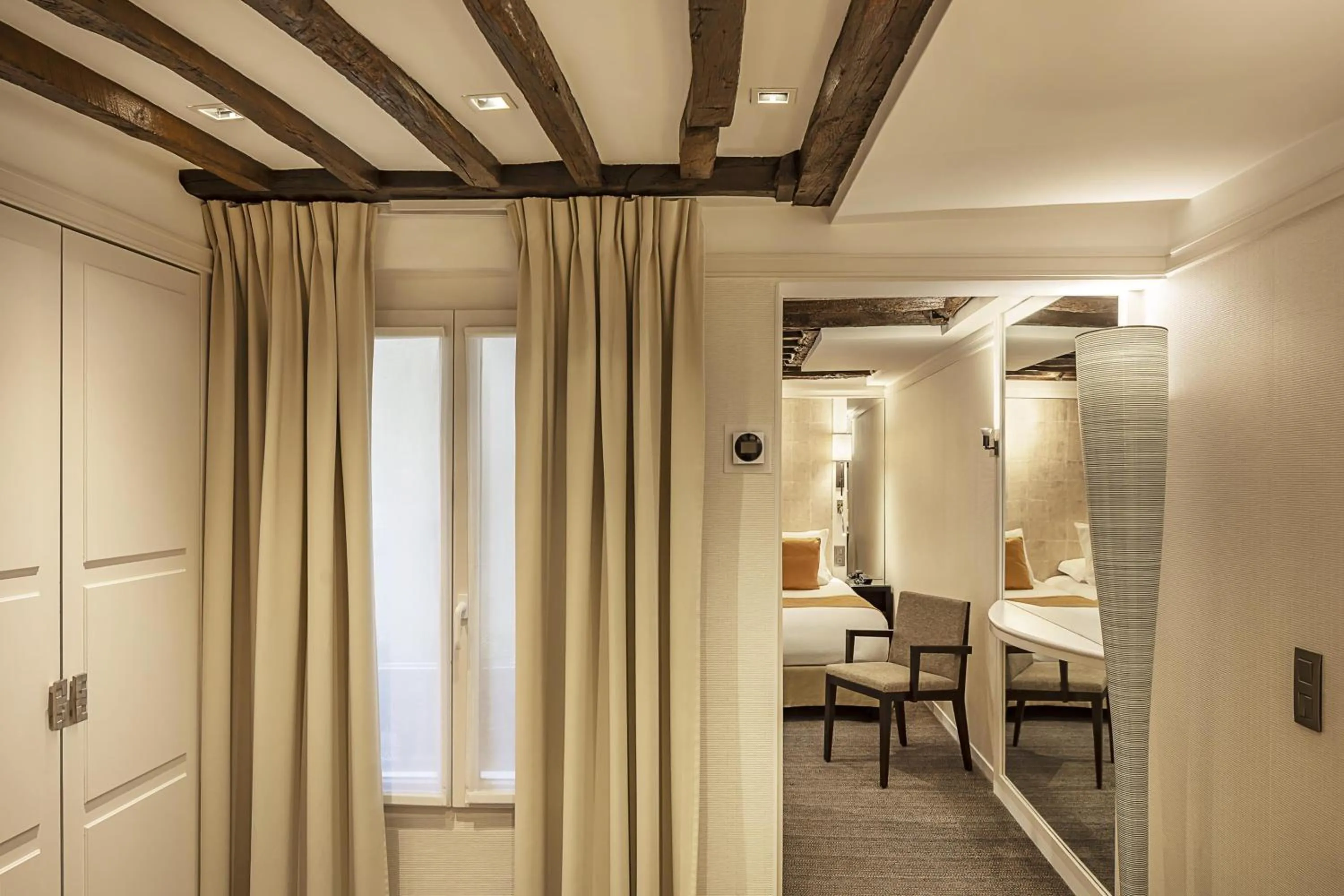 Deluxe Twin Room in Best Western Plus Hotel Sydney Opera