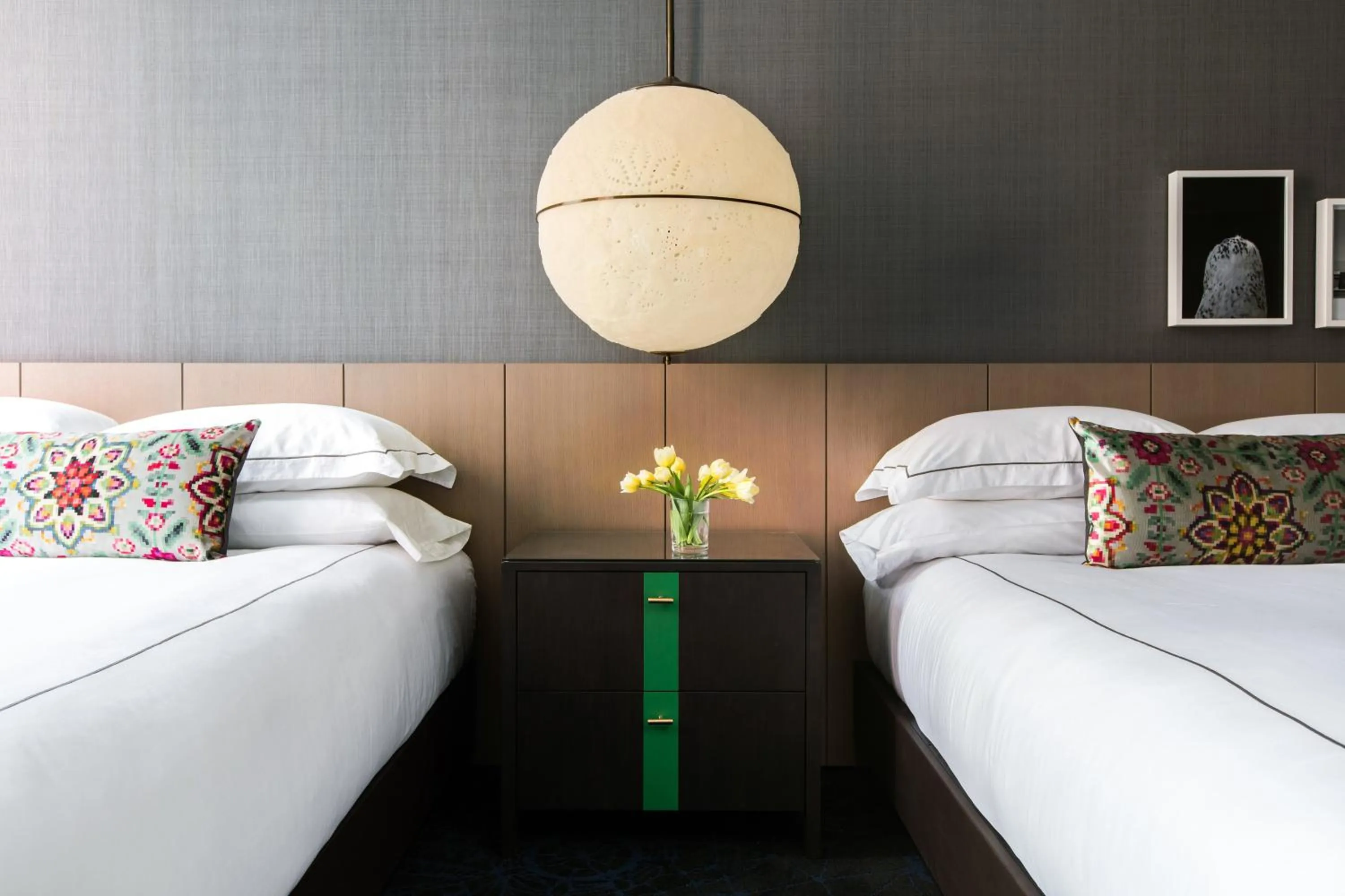 Premium Queen Room with Two Queen Beds and Mobility Accessible Tub in Kimpton Gray Hotel Chicago by IHG