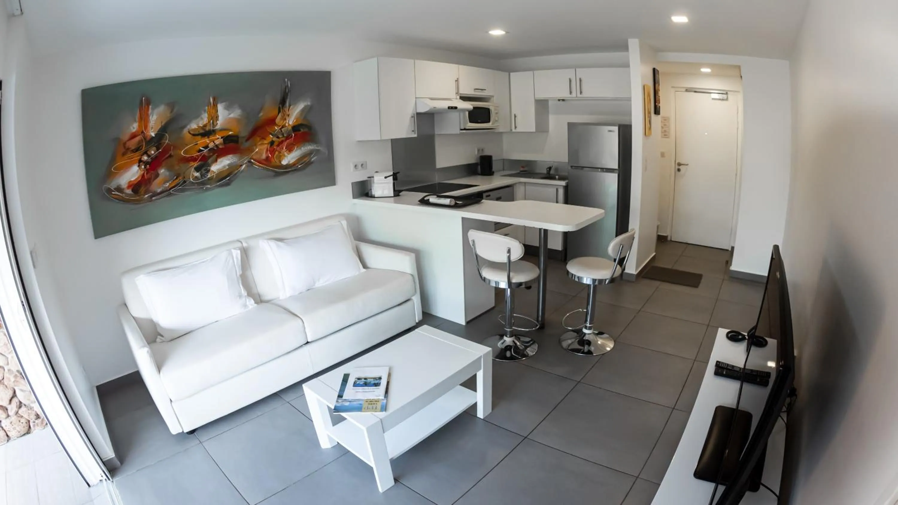 Two-Bedroom Garden Suite in Moorea Sunset Beach