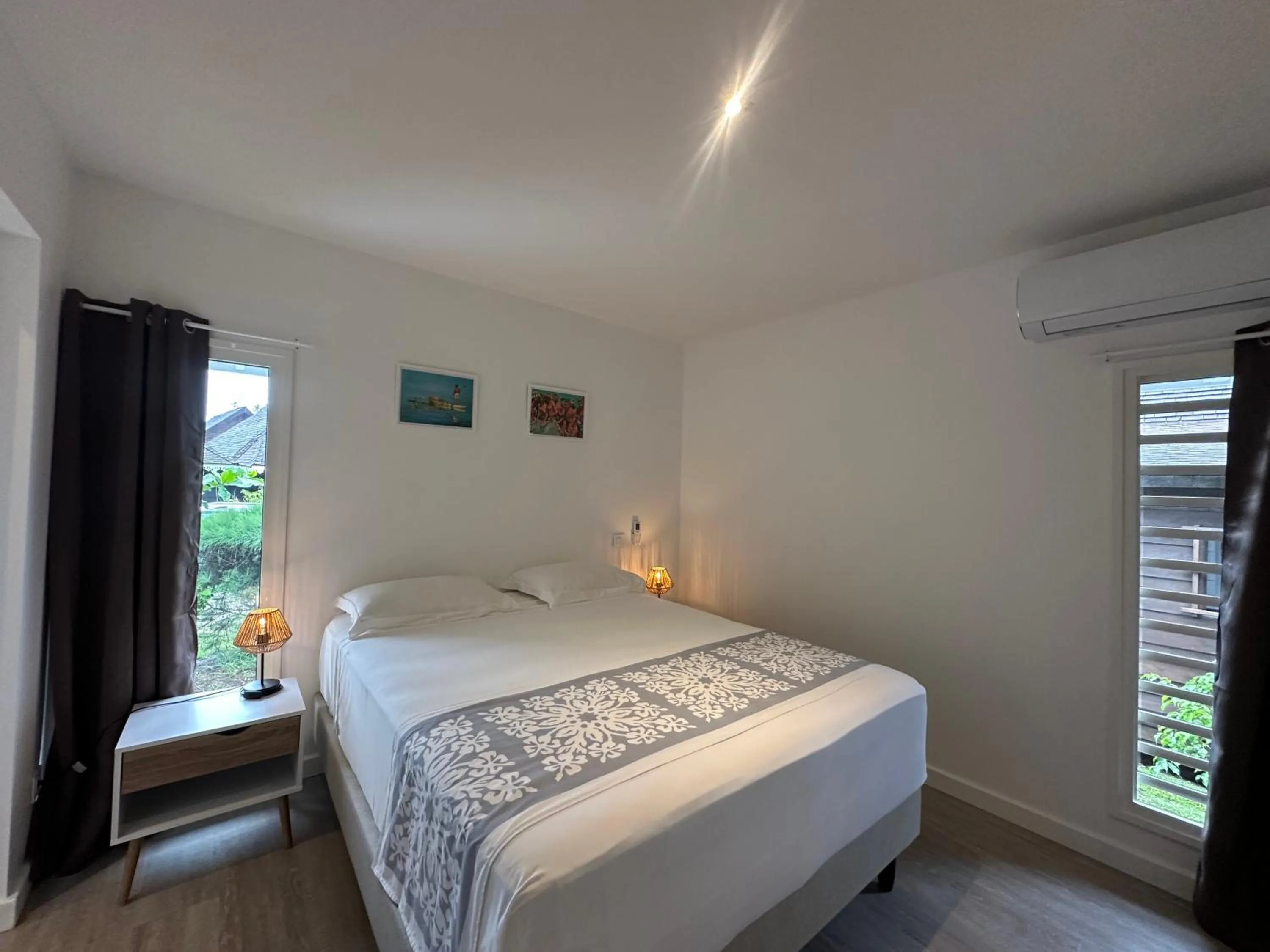 Family Bungalow in Moorea Sunset Beach