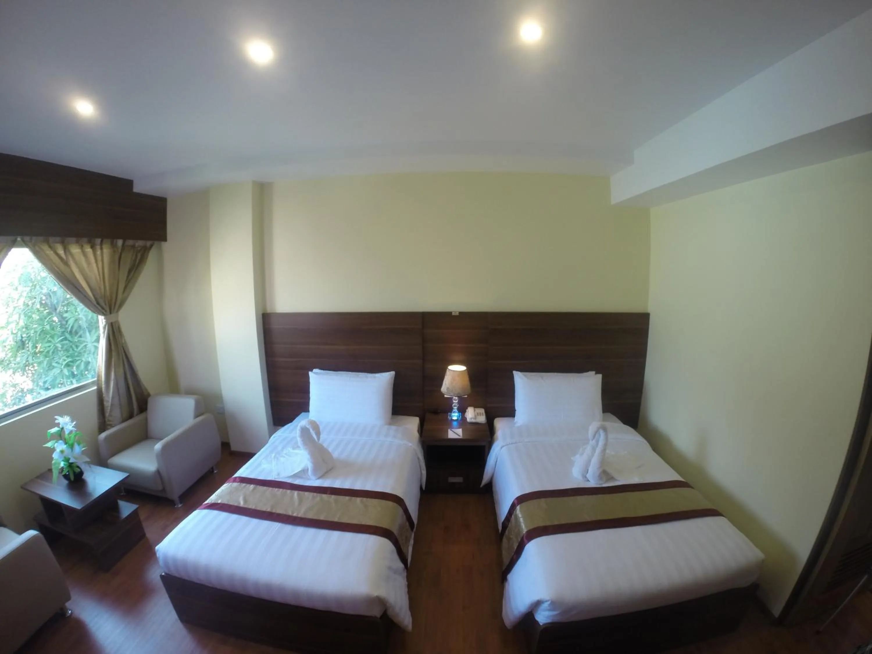 Deluxe Twin Room in Silver Green Hotel