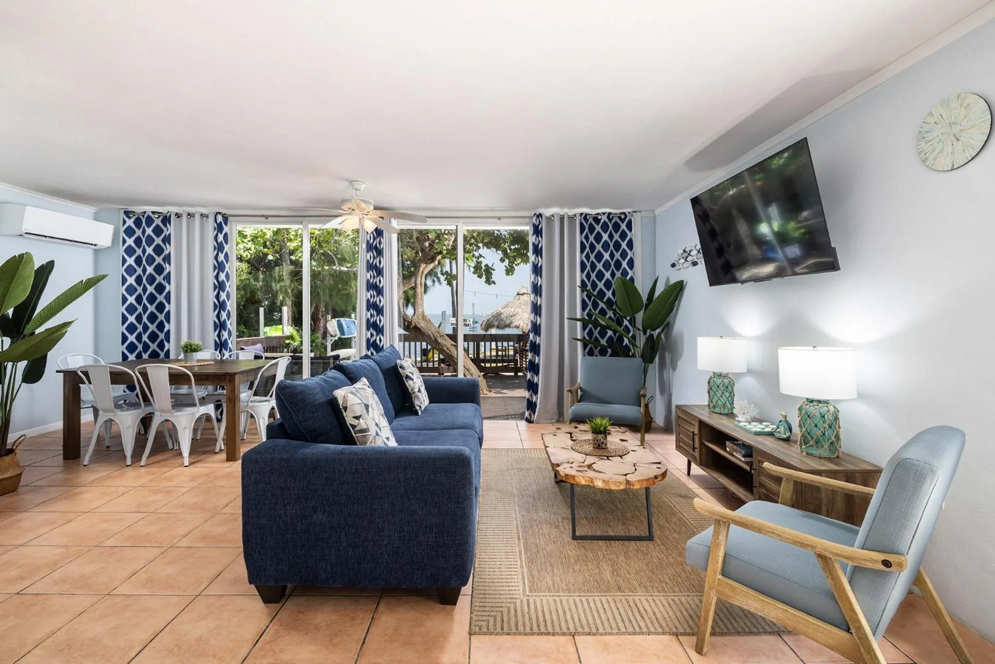 Bungalow - Beach Front in La Jolla Resort