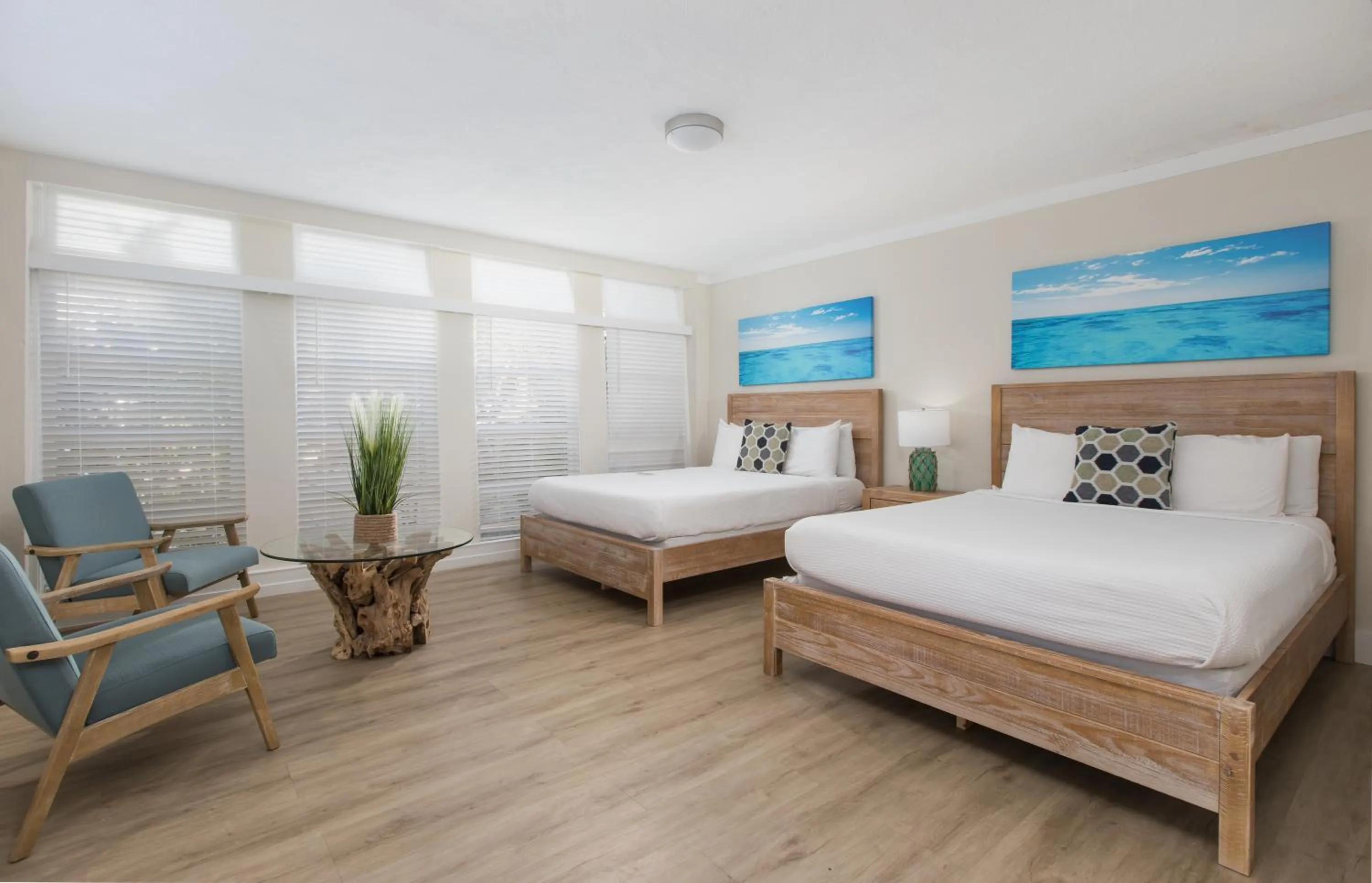 Queen Suite in La Jolla Resort