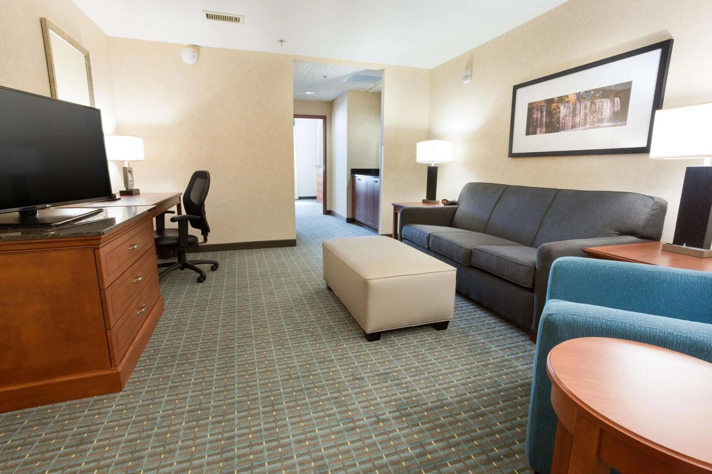 King Suite with Sofa Bed - Hearing Accessible in Drury Inn & Suites Burlington