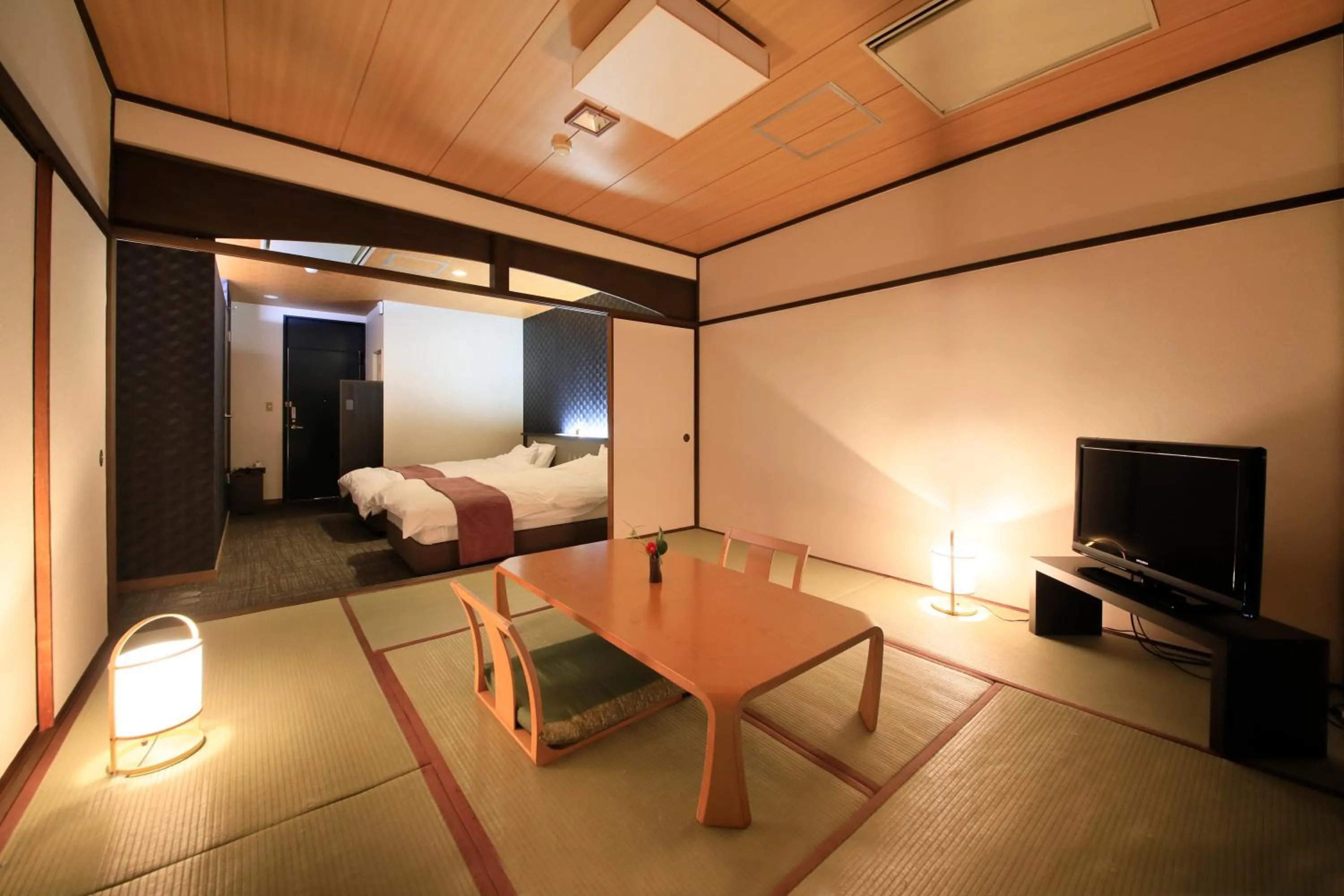 Family Room with Shower in Hotel Kamogawaso