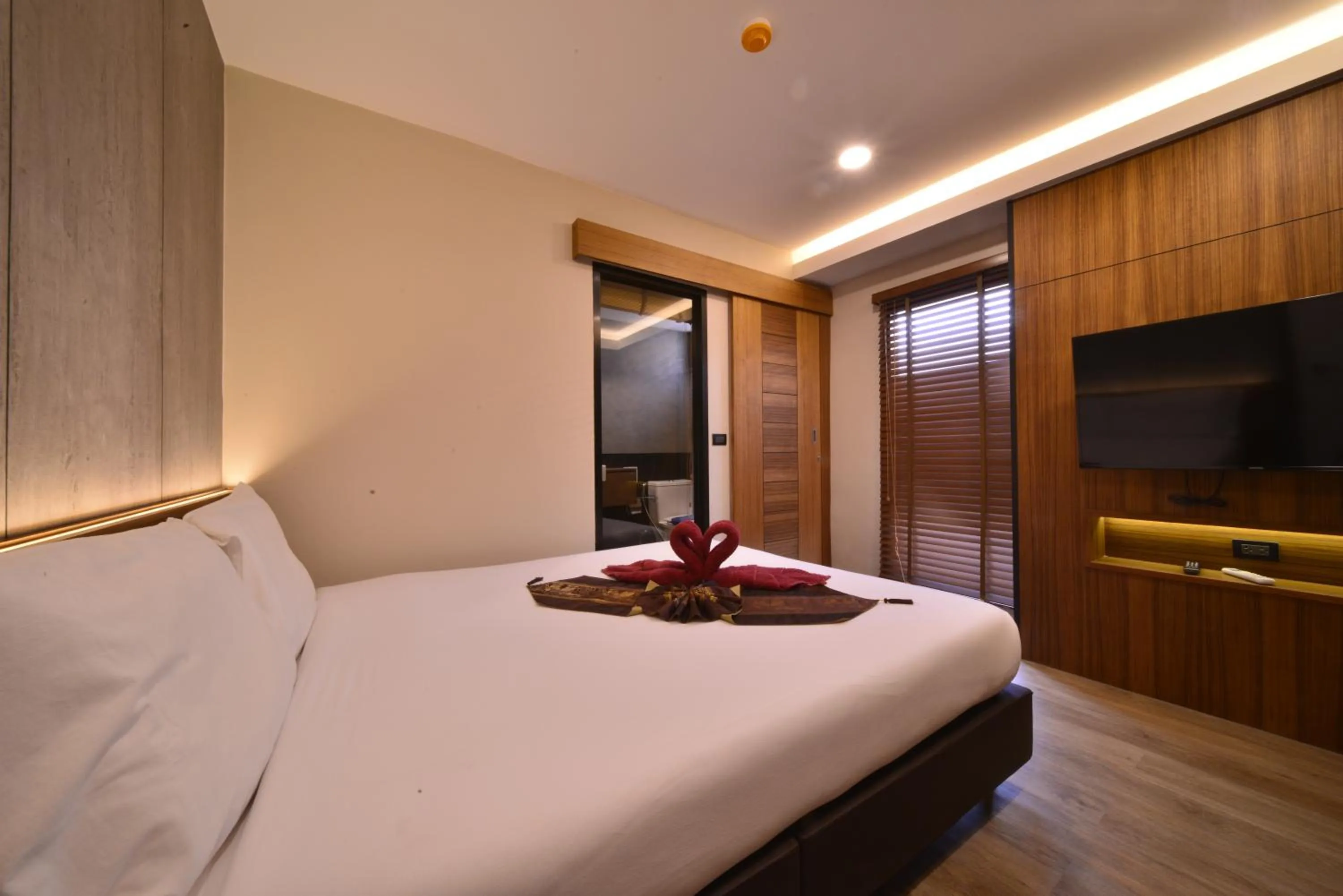 Suite with Sea View in Sureena Hotel