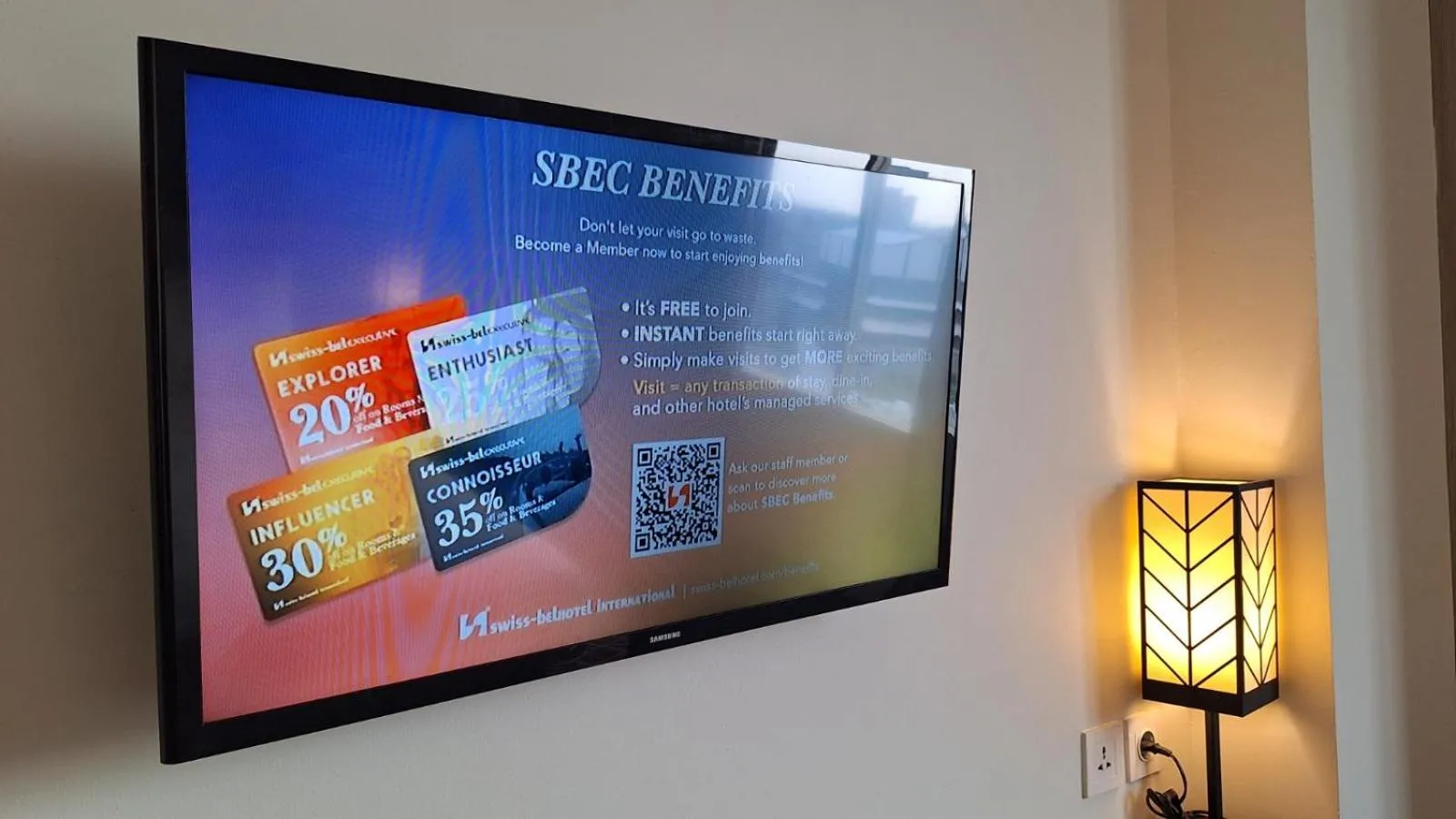 Deluxe Queen Room in Swiss-Belinn Tunjungan Surabaya